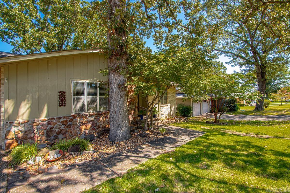 INDIAN HILLS - Residential