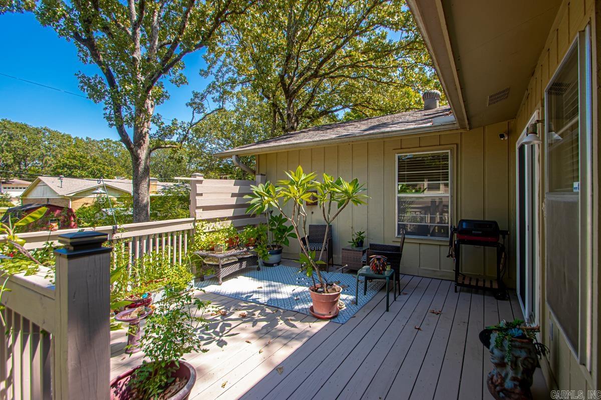 INDIAN HILLS - Residential