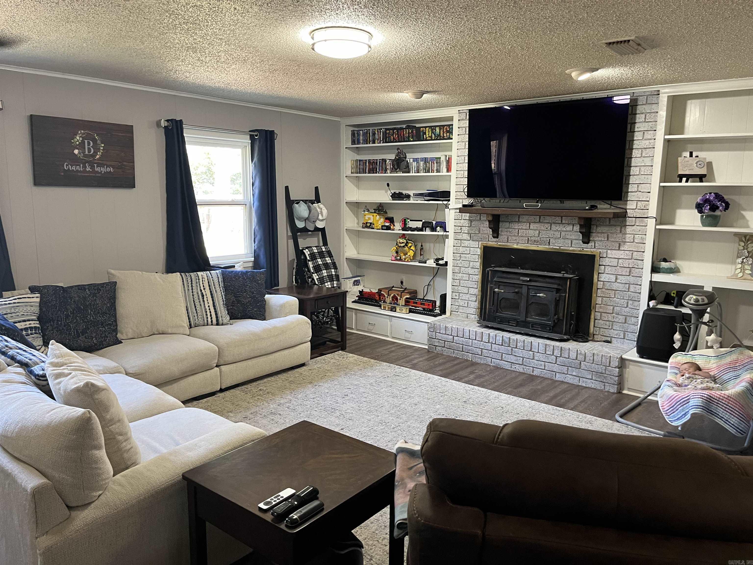 WESTERN PINES - Residential