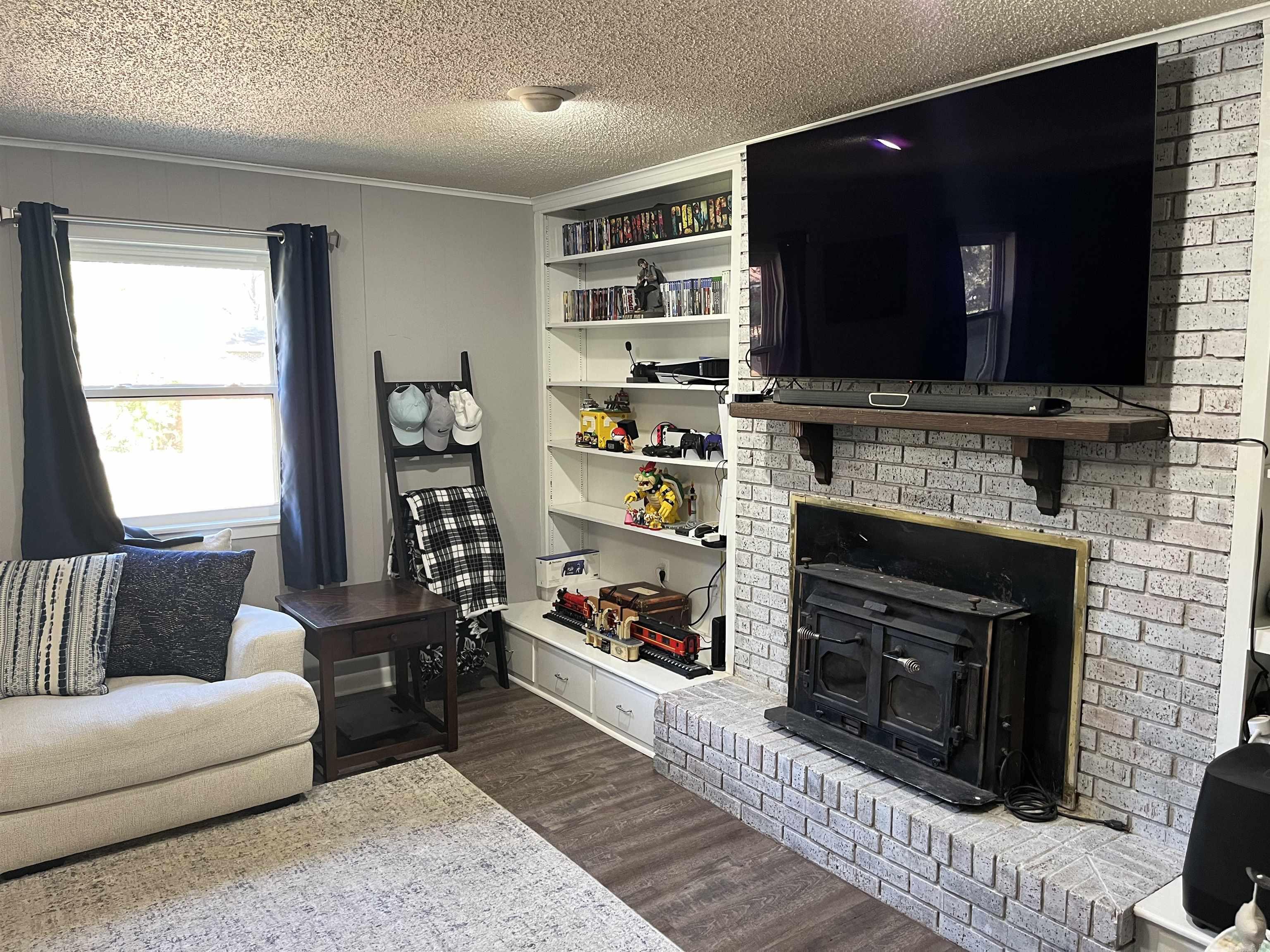 WESTERN PINES - Residential