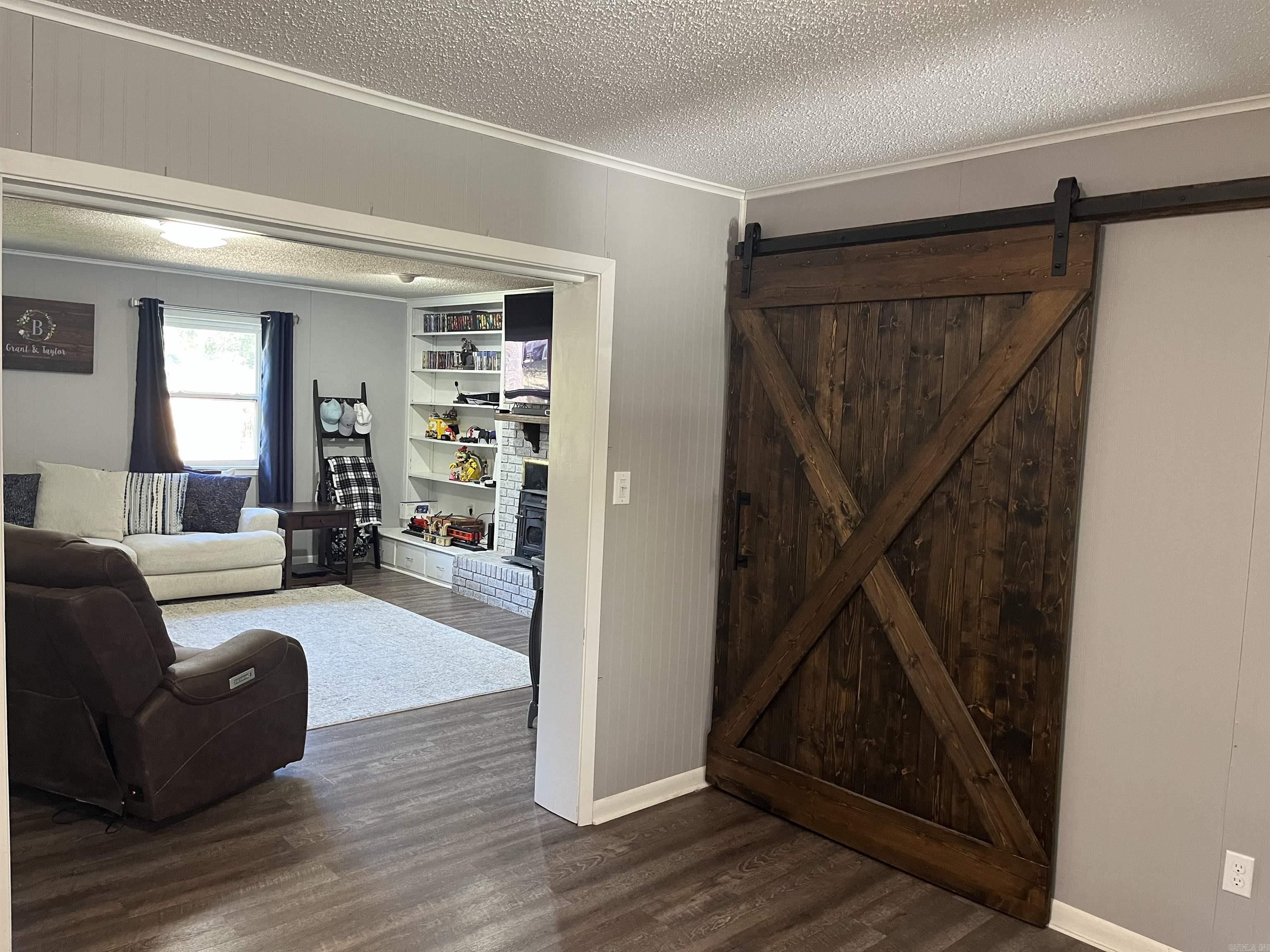 WESTERN PINES - Residential