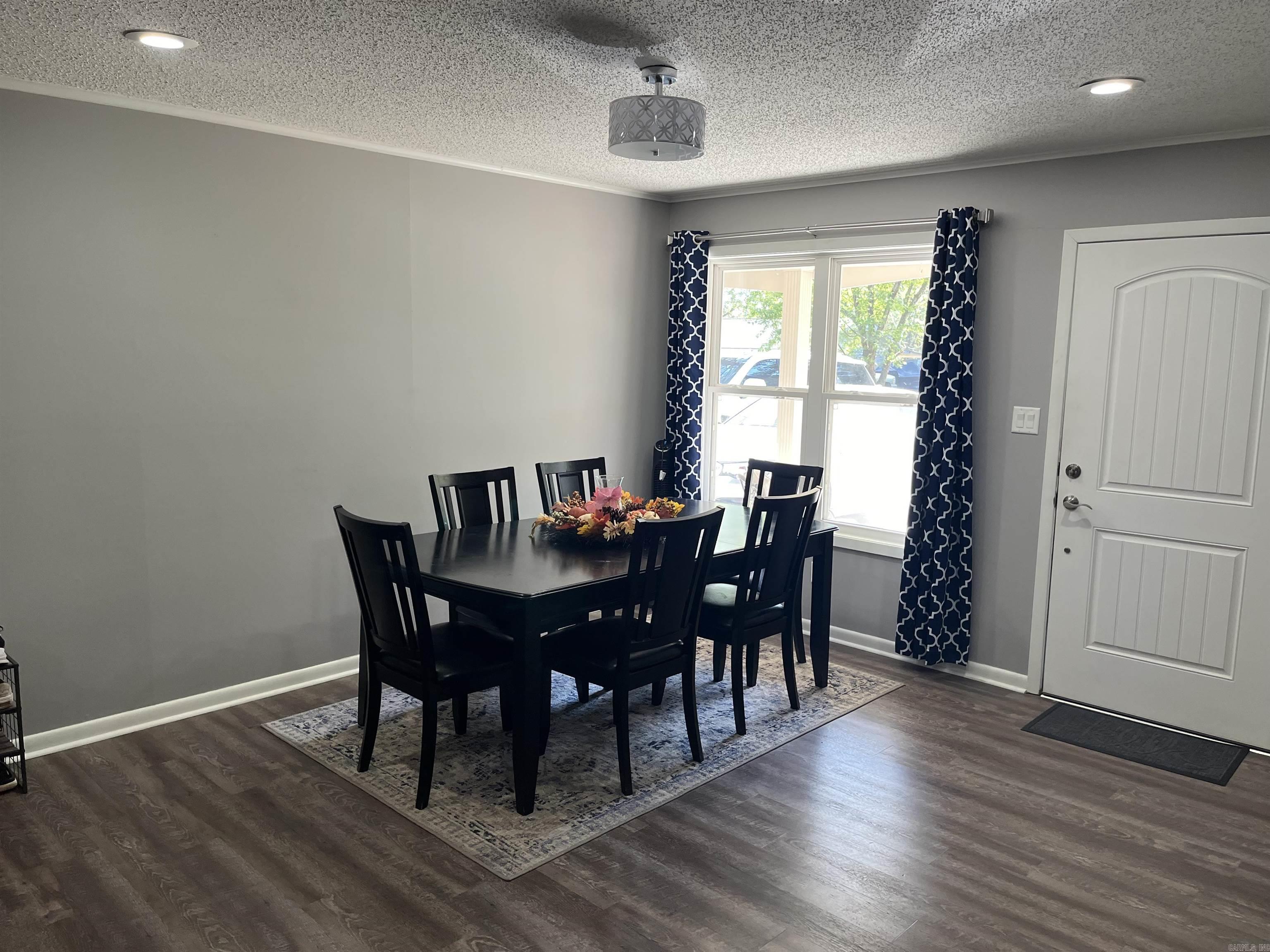 WESTERN PINES - Residential