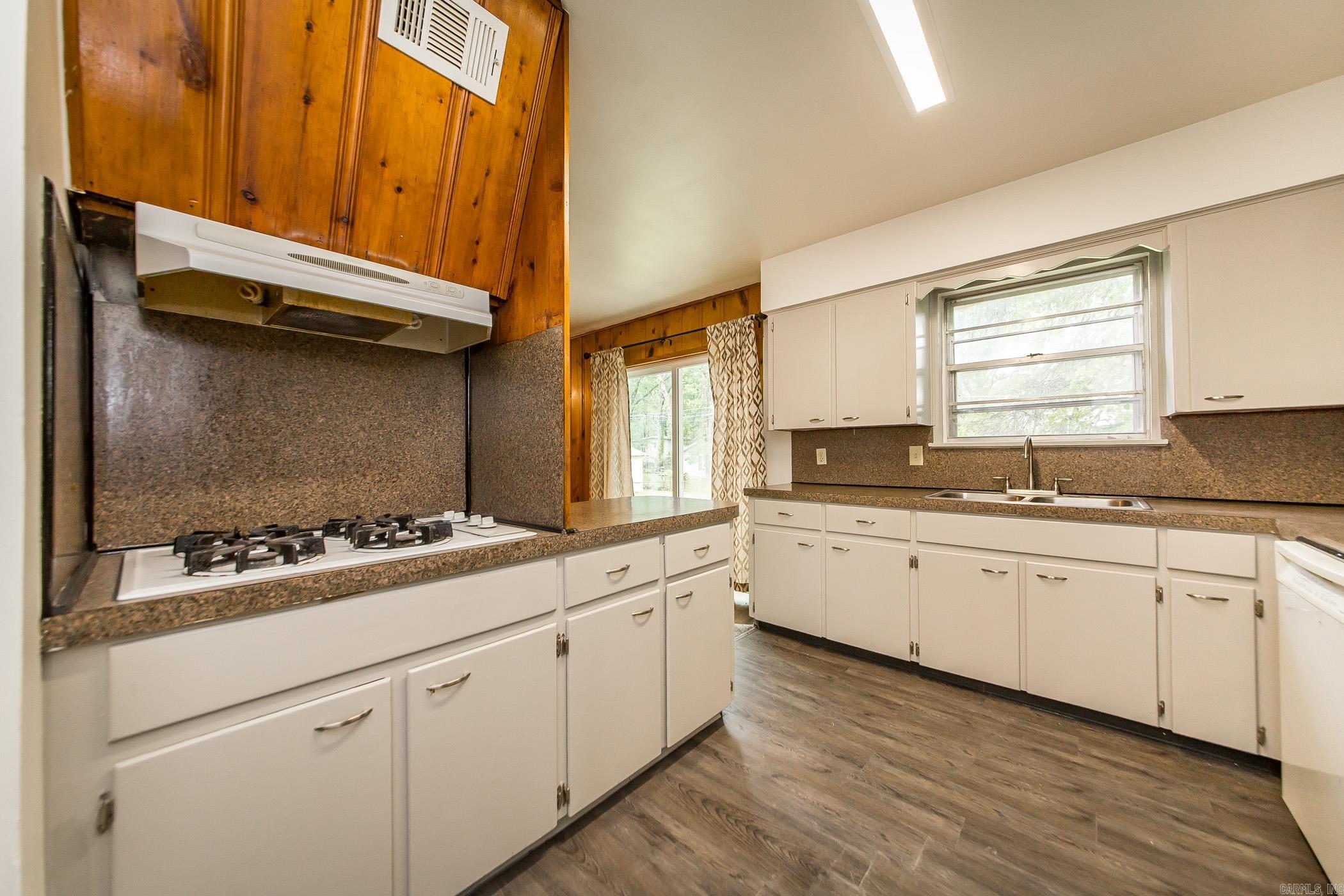 MARYLAND TERRACE - Residential