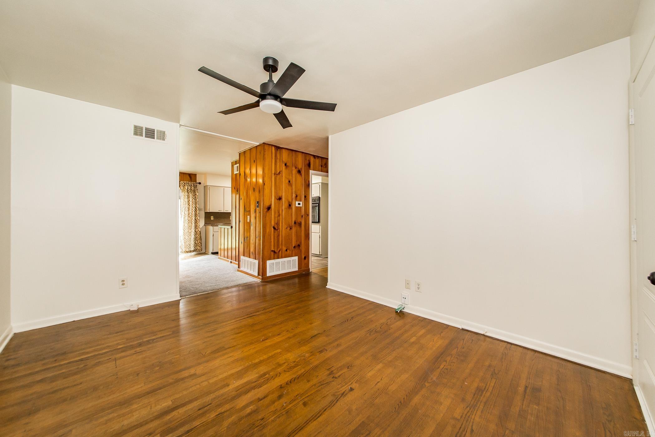 MARYLAND TERRACE - Residential