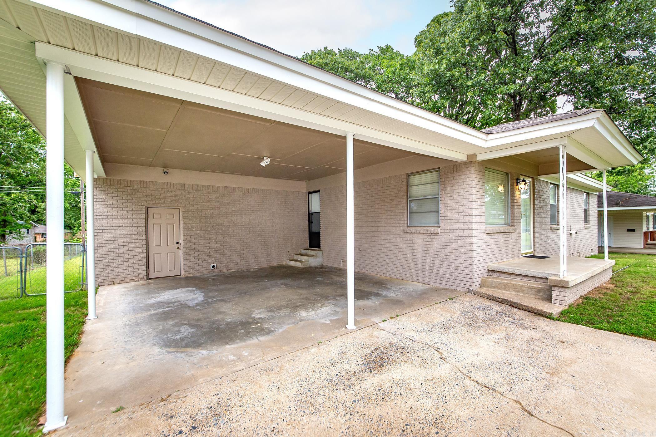 MARYLAND TERRACE - Residential