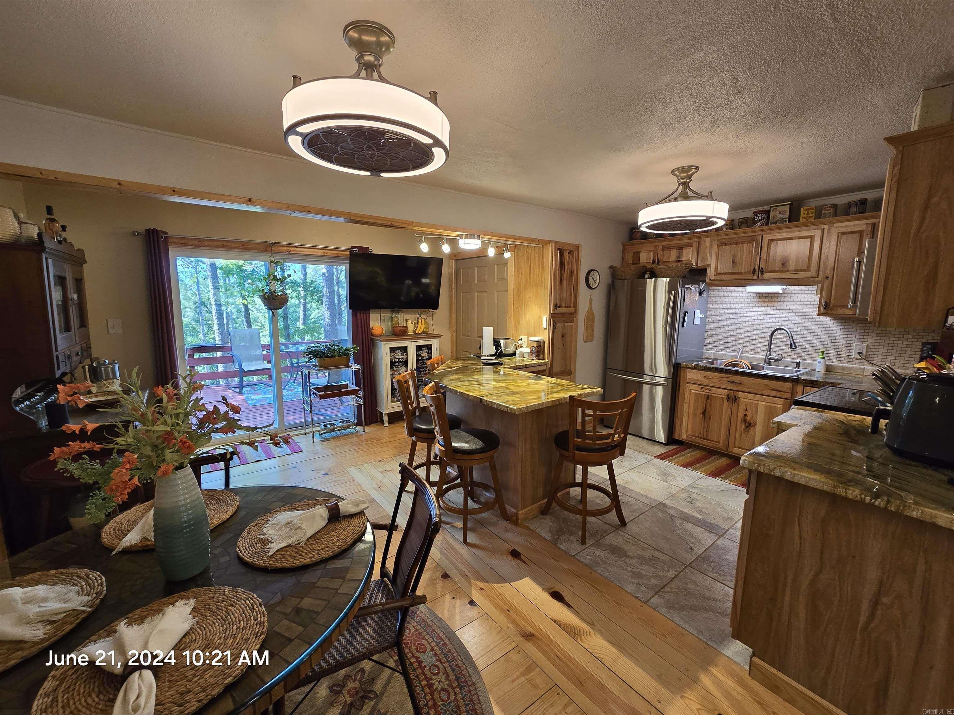 LAKEVIEW - Residential