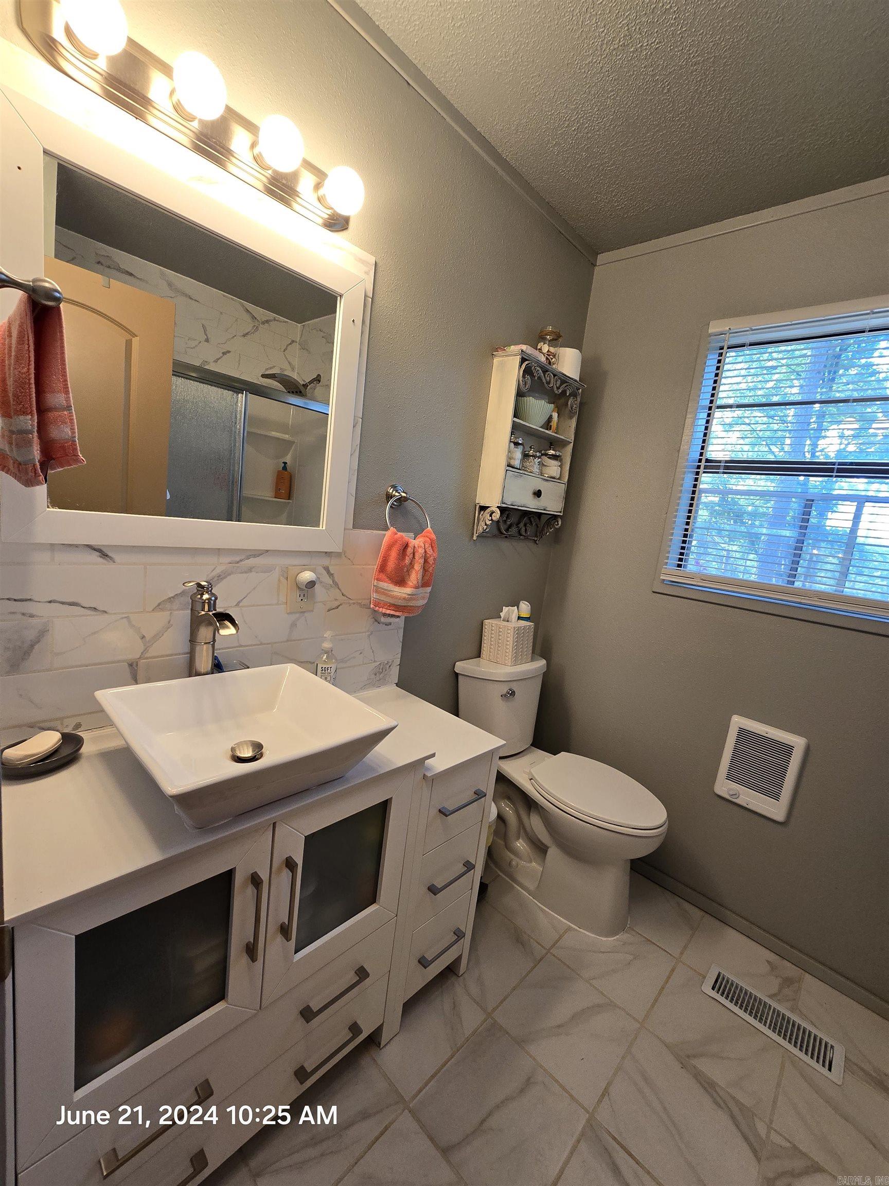 LAKEVIEW - Residential