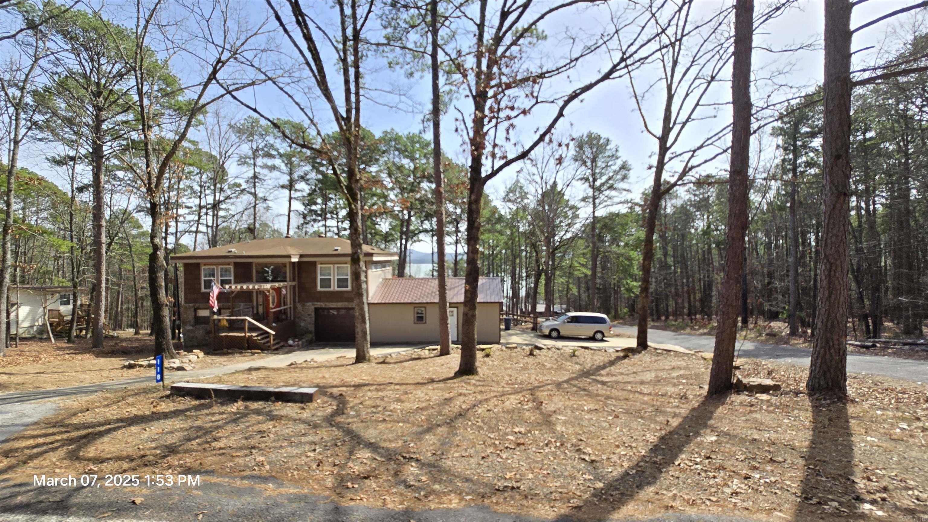 LAKEVIEW - Residential