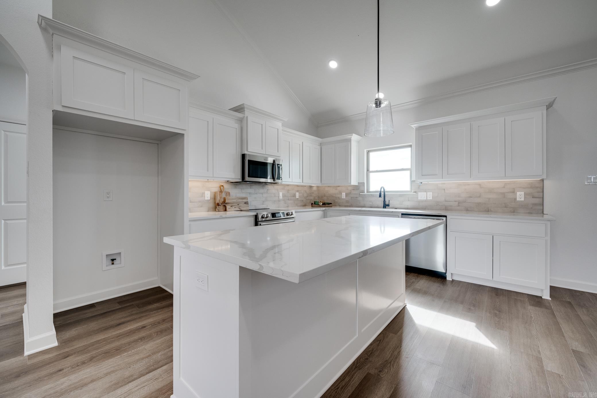 HIDDEN VALLEY ESTATES - Residential