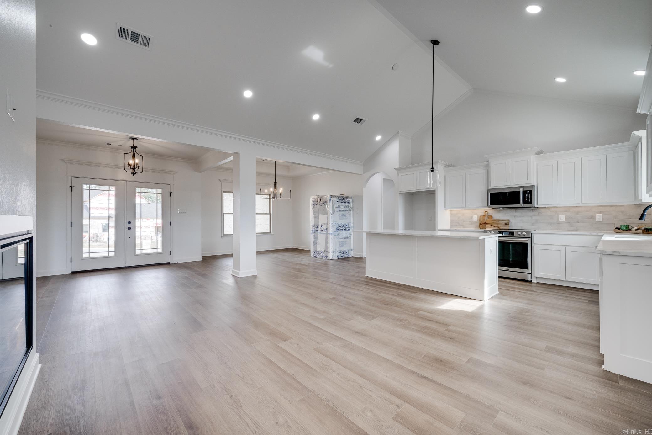 HIDDEN VALLEY ESTATES - Residential