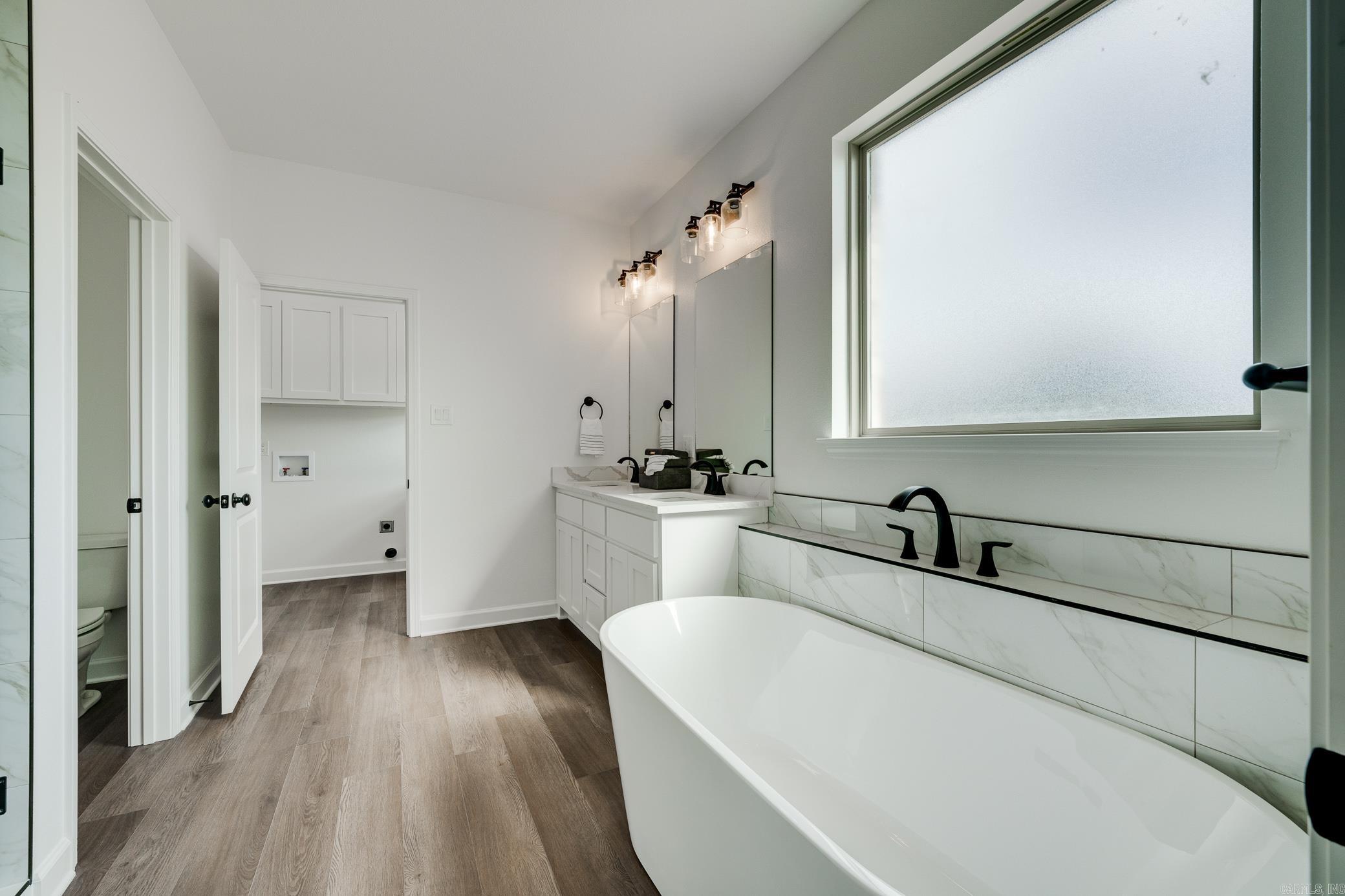 HIDDEN VALLEY ESTATES - Residential