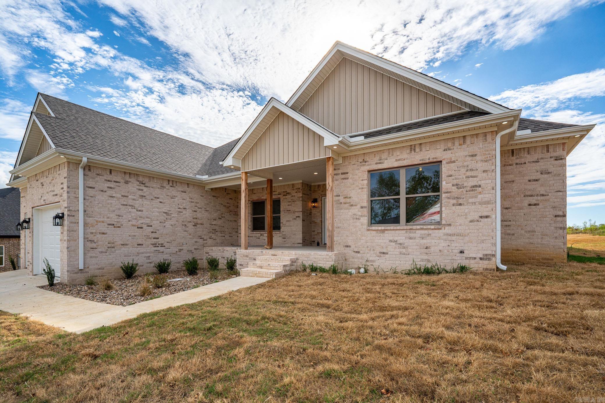 HIDDEN VALLEY ESTATES - Residential