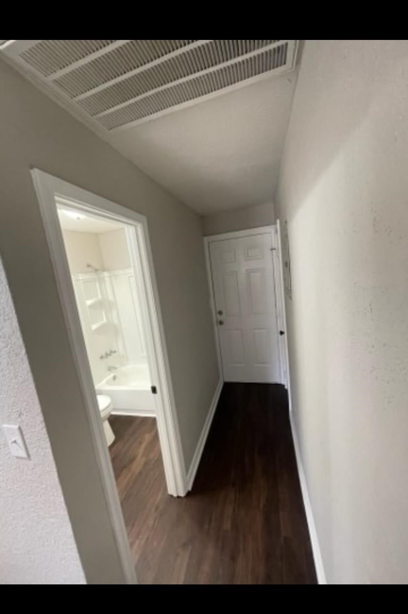 ELLIOT - Residential Lease