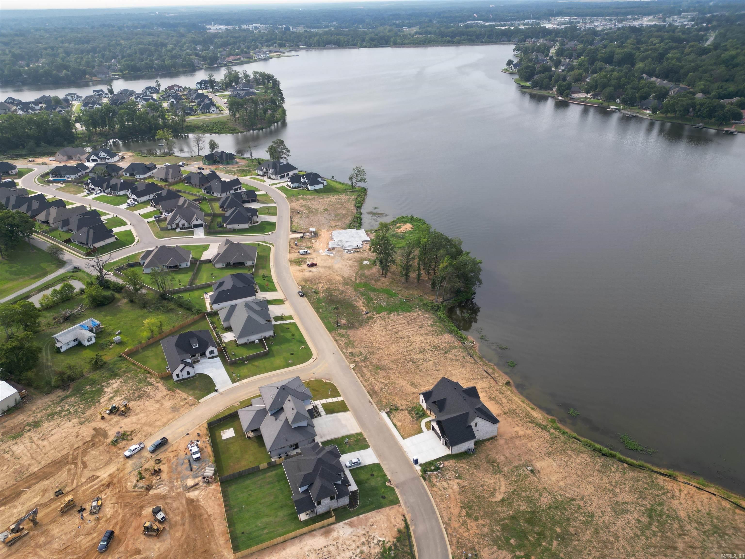 Severn Landing @ Hurricane Lake - Land