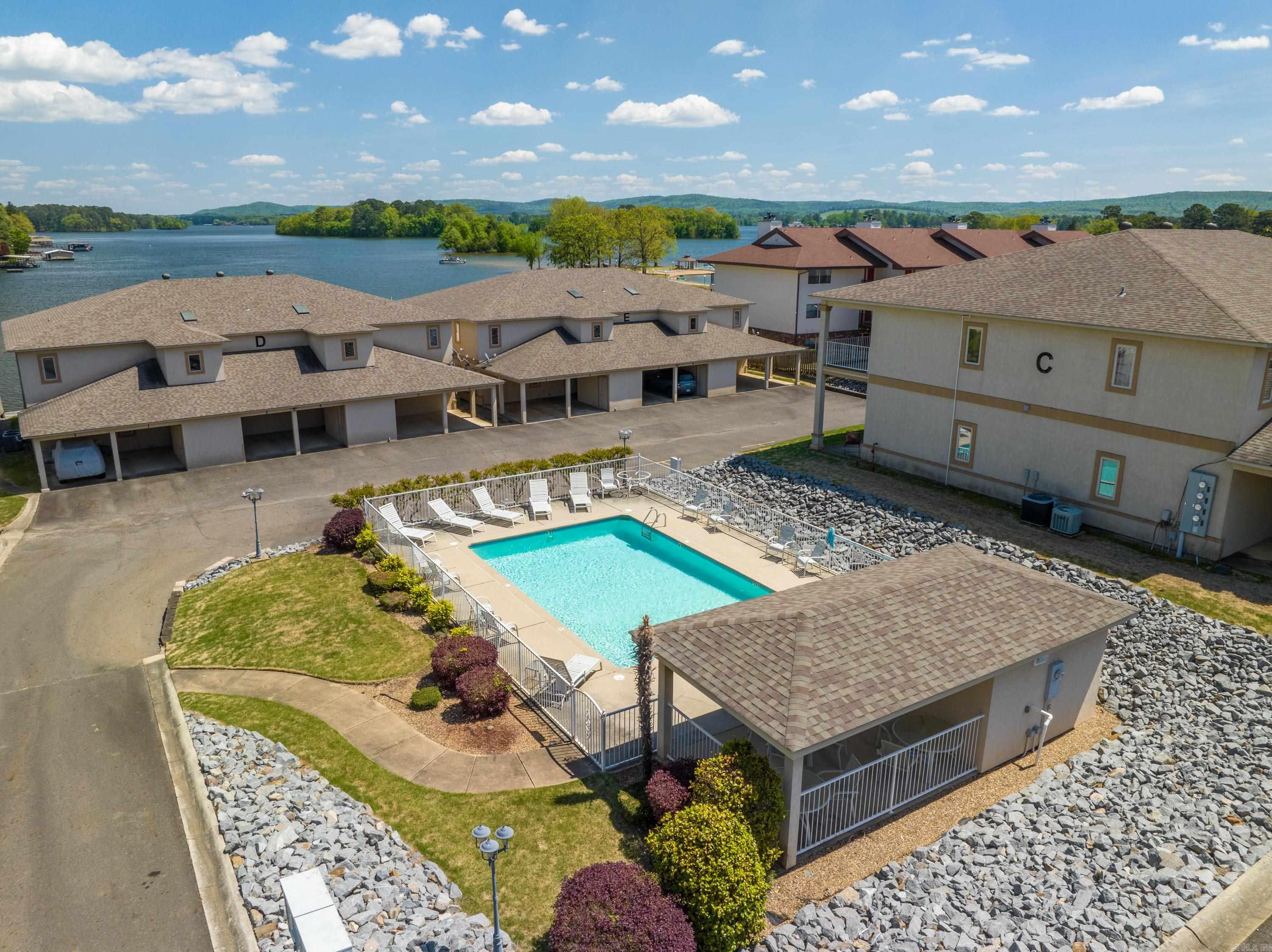 WATERS EDGE HPR - Residential