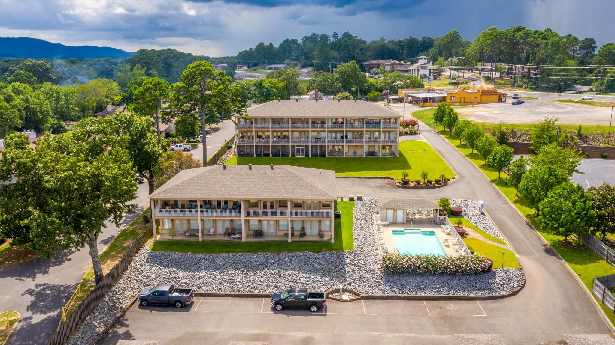 WATERS EDGE HPR - Residential