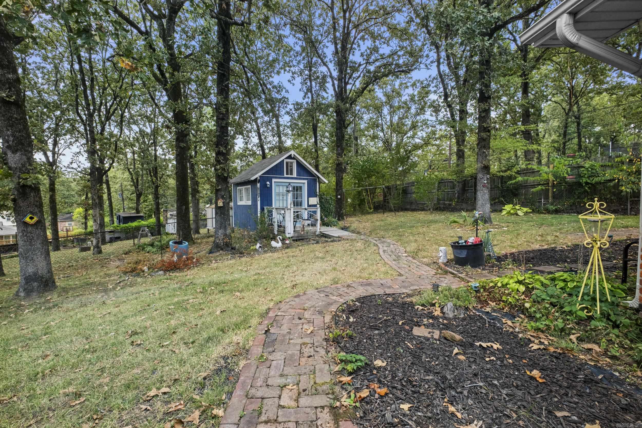 INDIAN HILLS - Residential