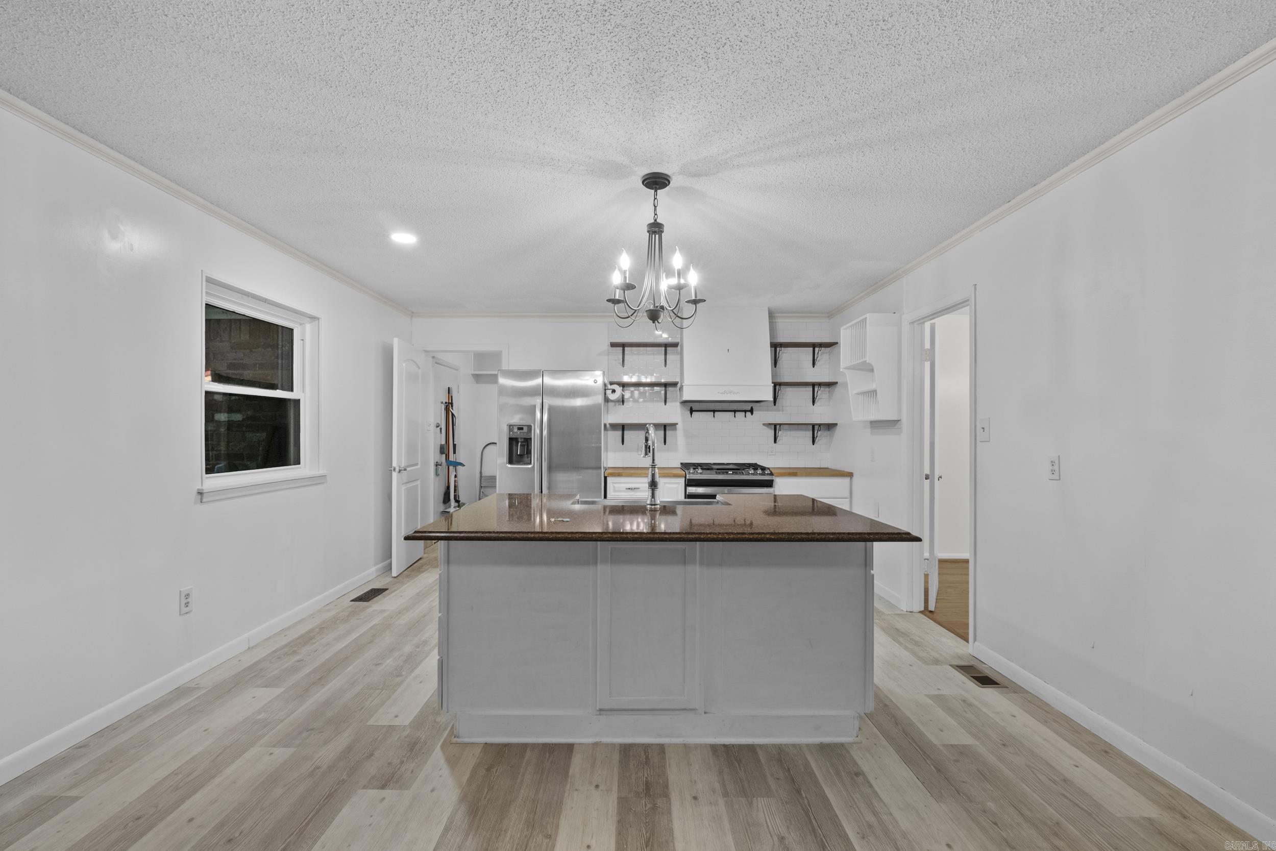 INDIAN HILLS - Residential