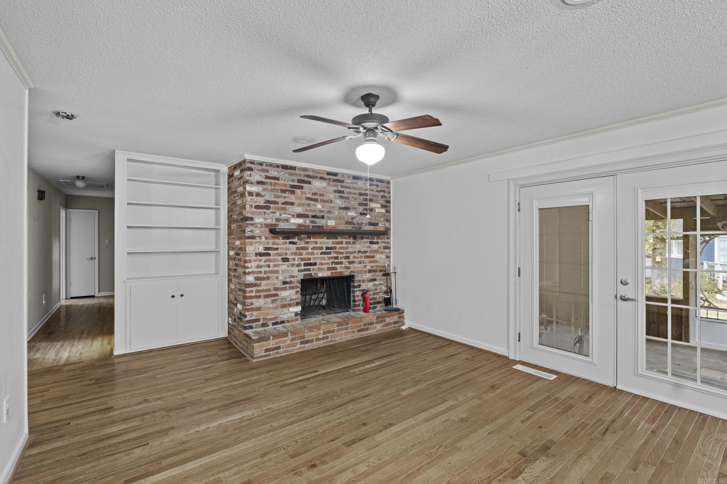 INDIAN HILLS - Residential