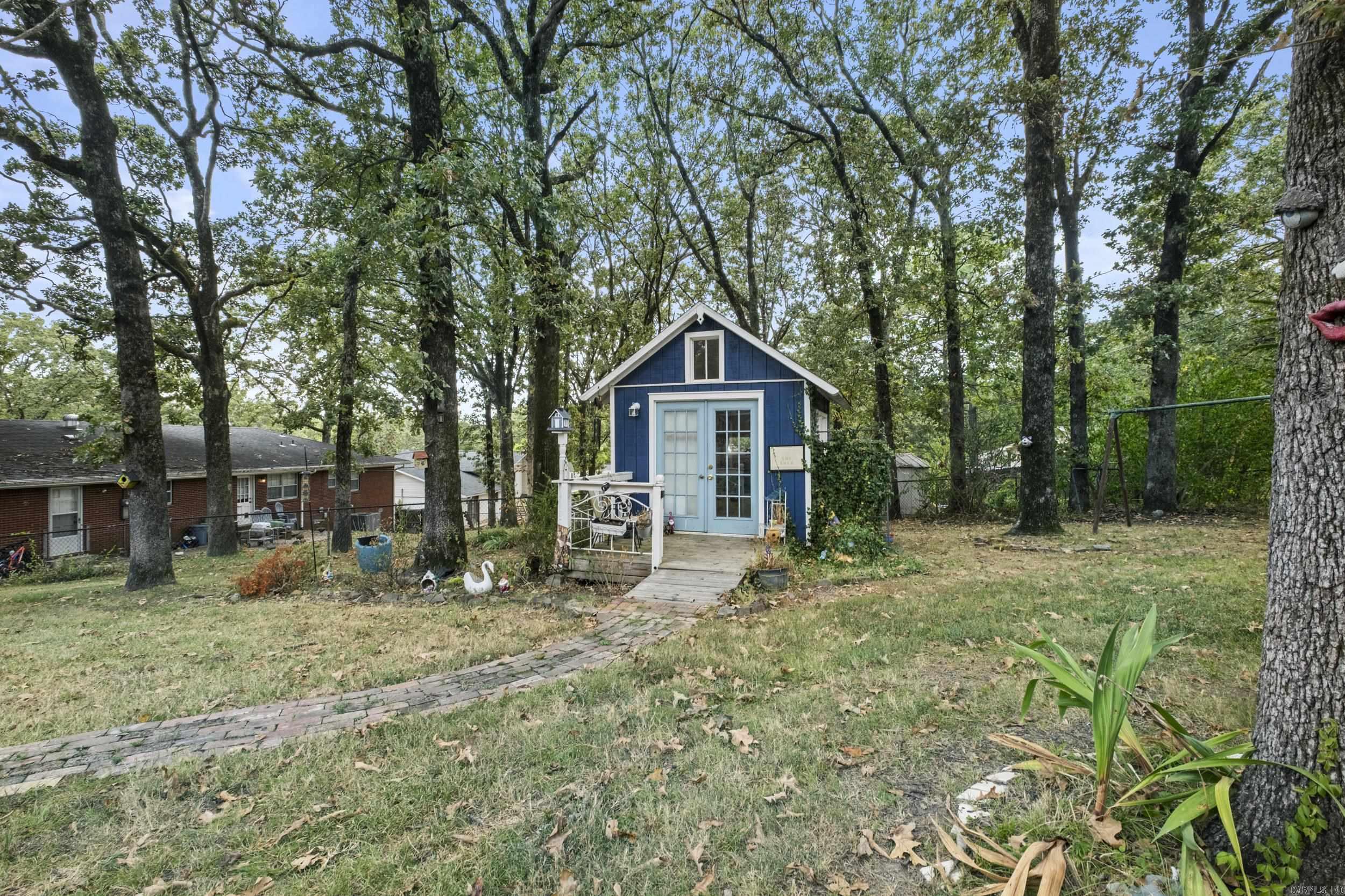 INDIAN HILLS - Residential