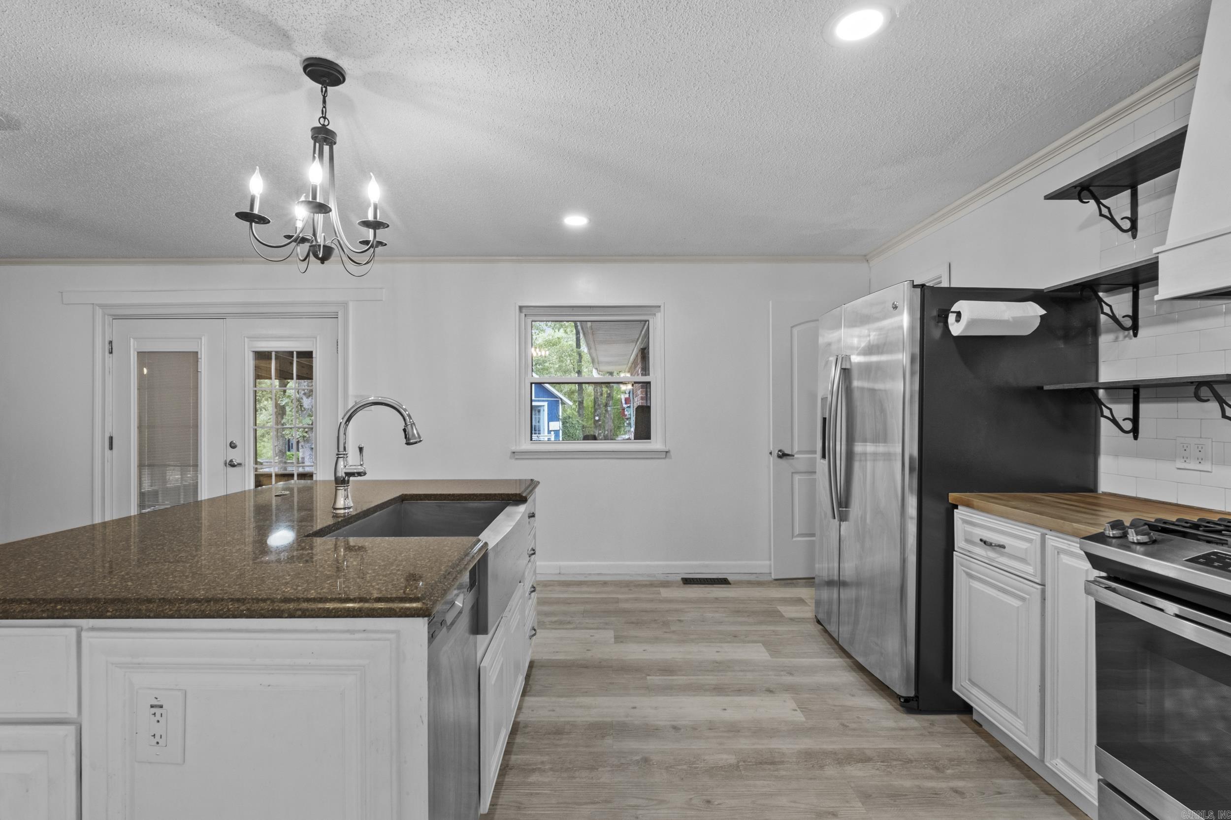 INDIAN HILLS - Residential