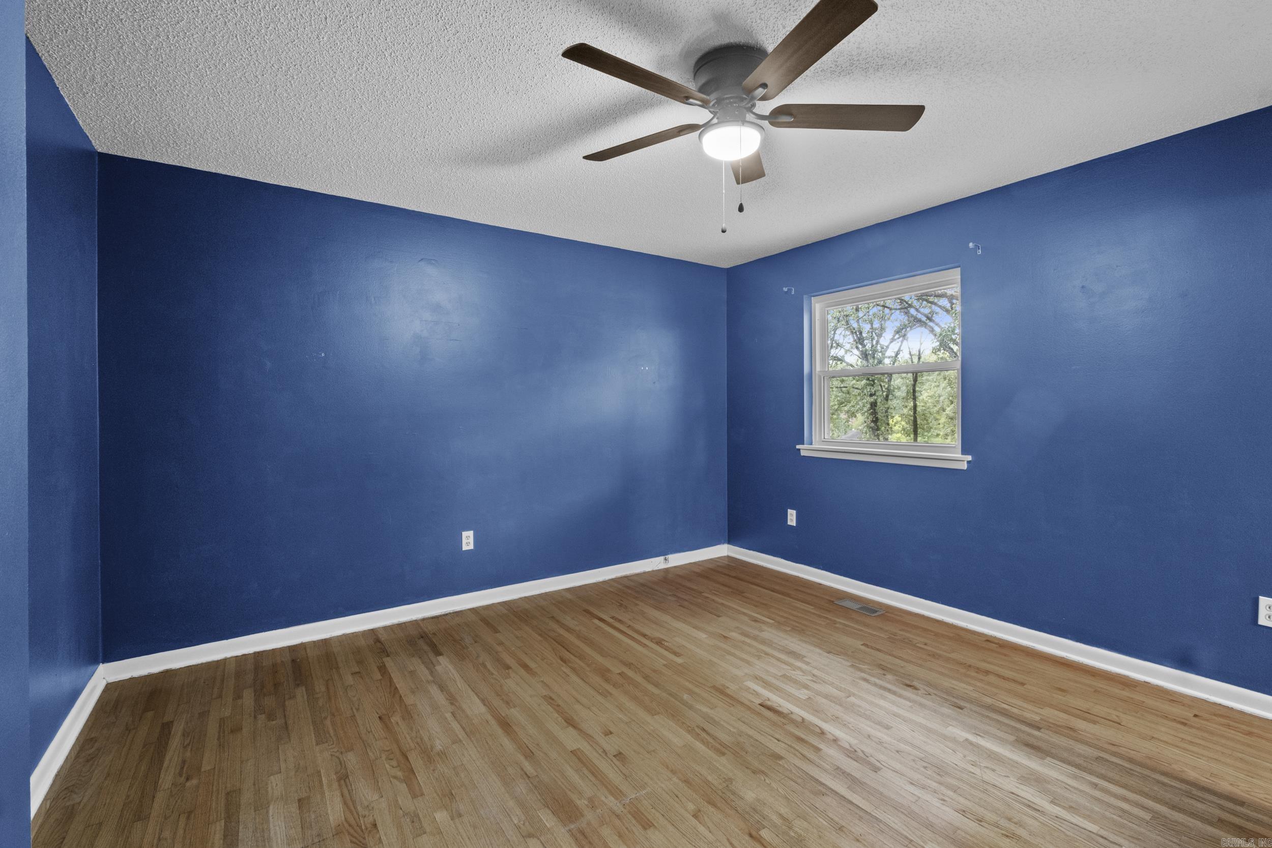 INDIAN HILLS - Residential