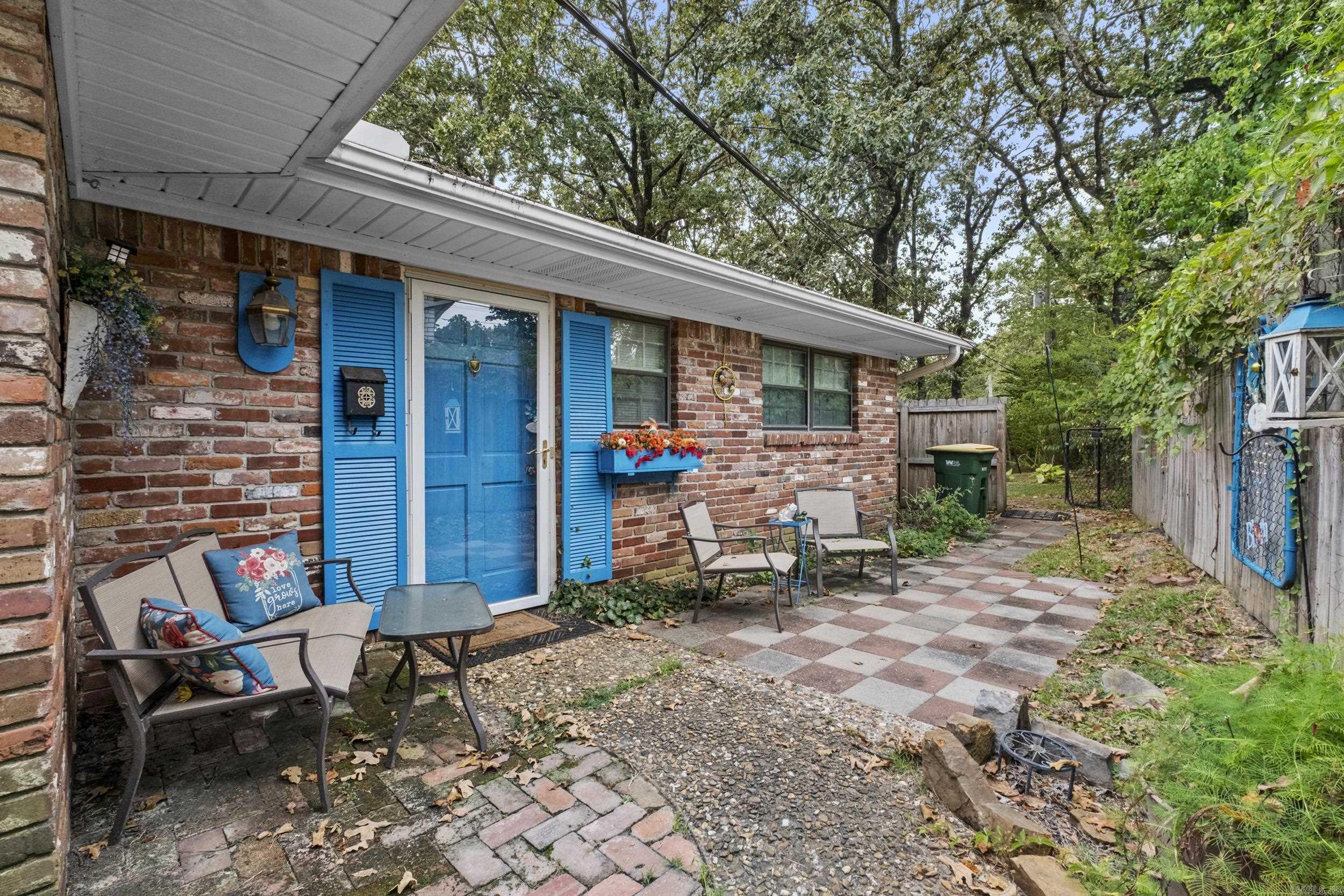 INDIAN HILLS - Residential