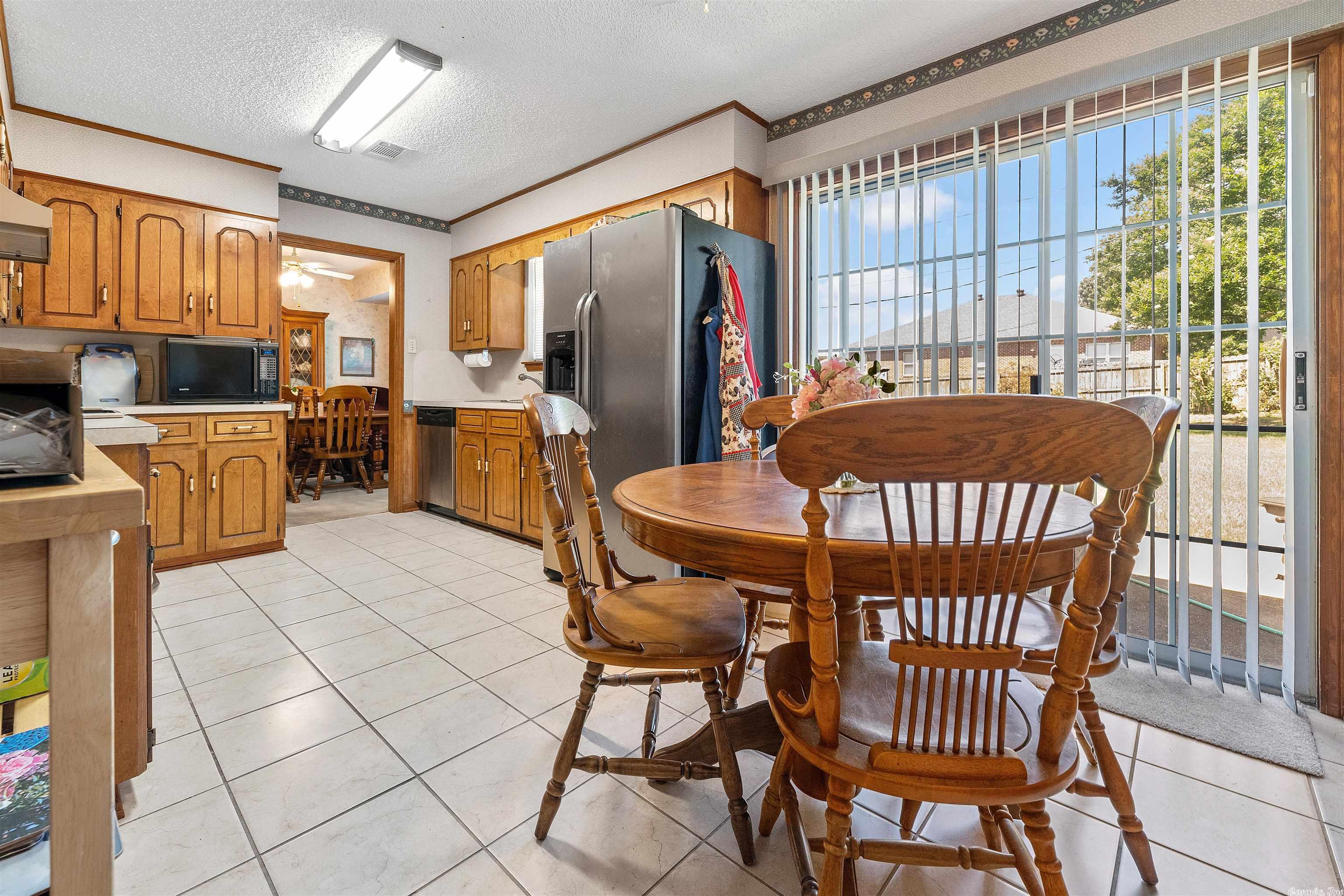 WOODLAND HILLS - Residential