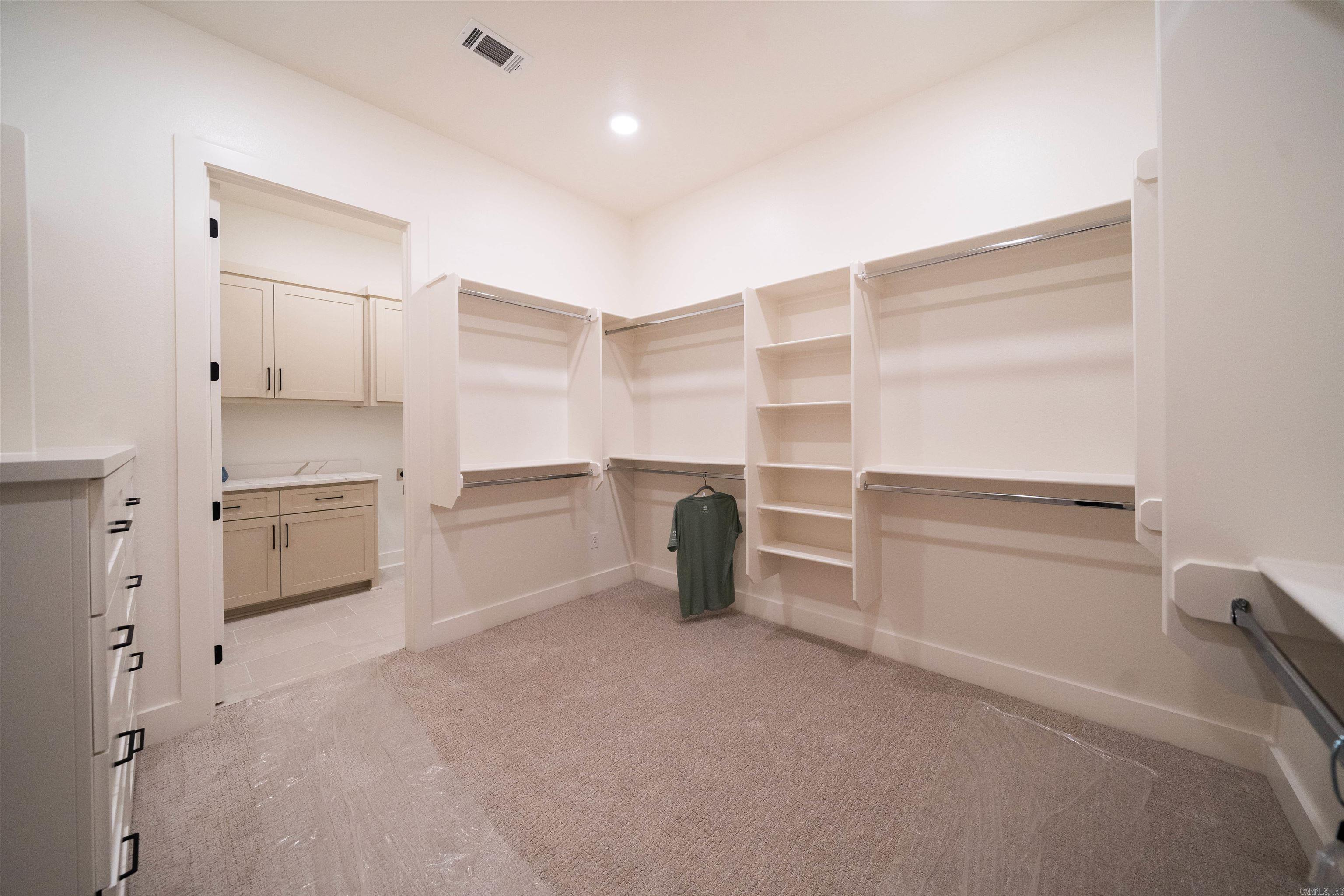 BEAR DEN ESTATES - Residential