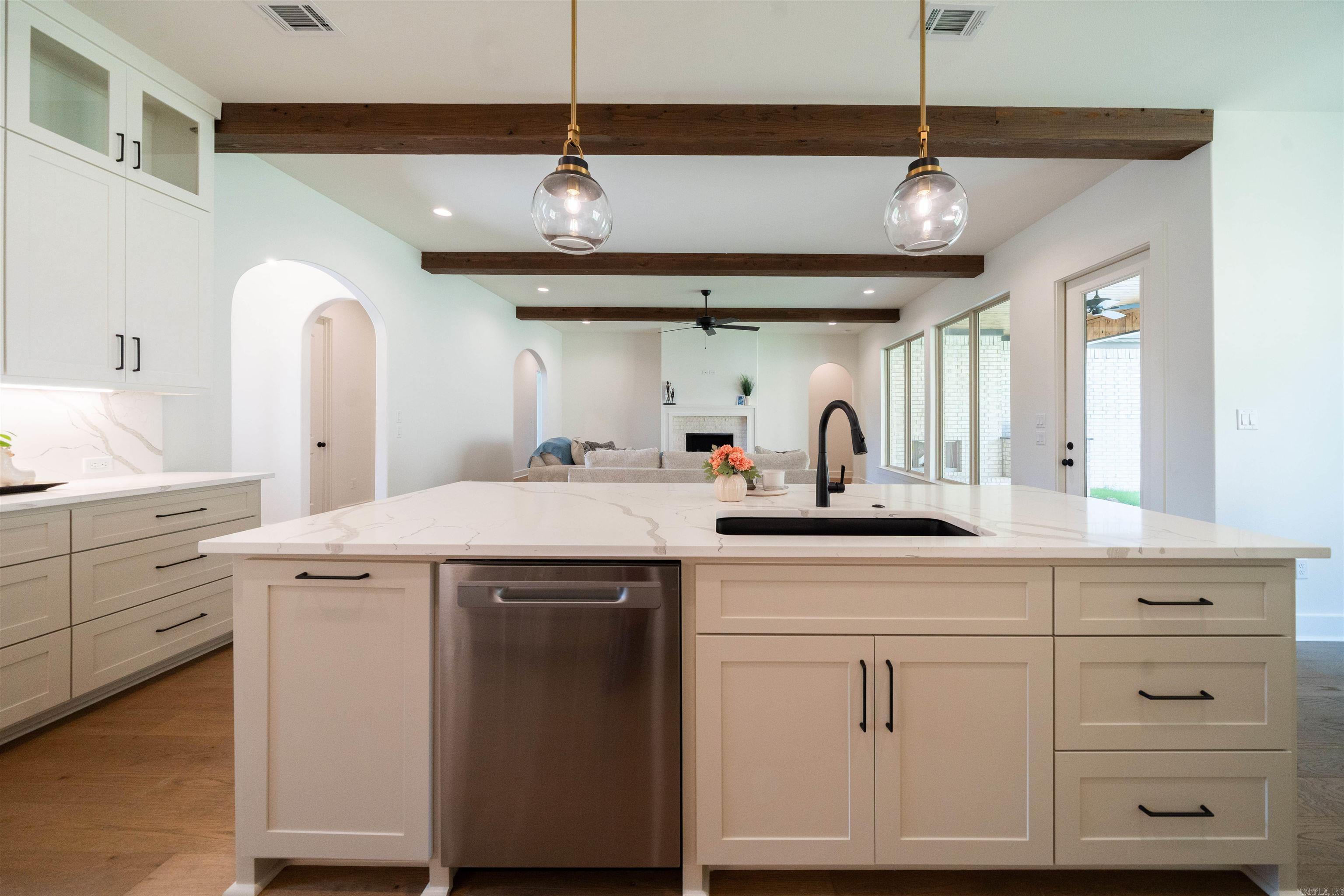 BEAR DEN ESTATES - Residential