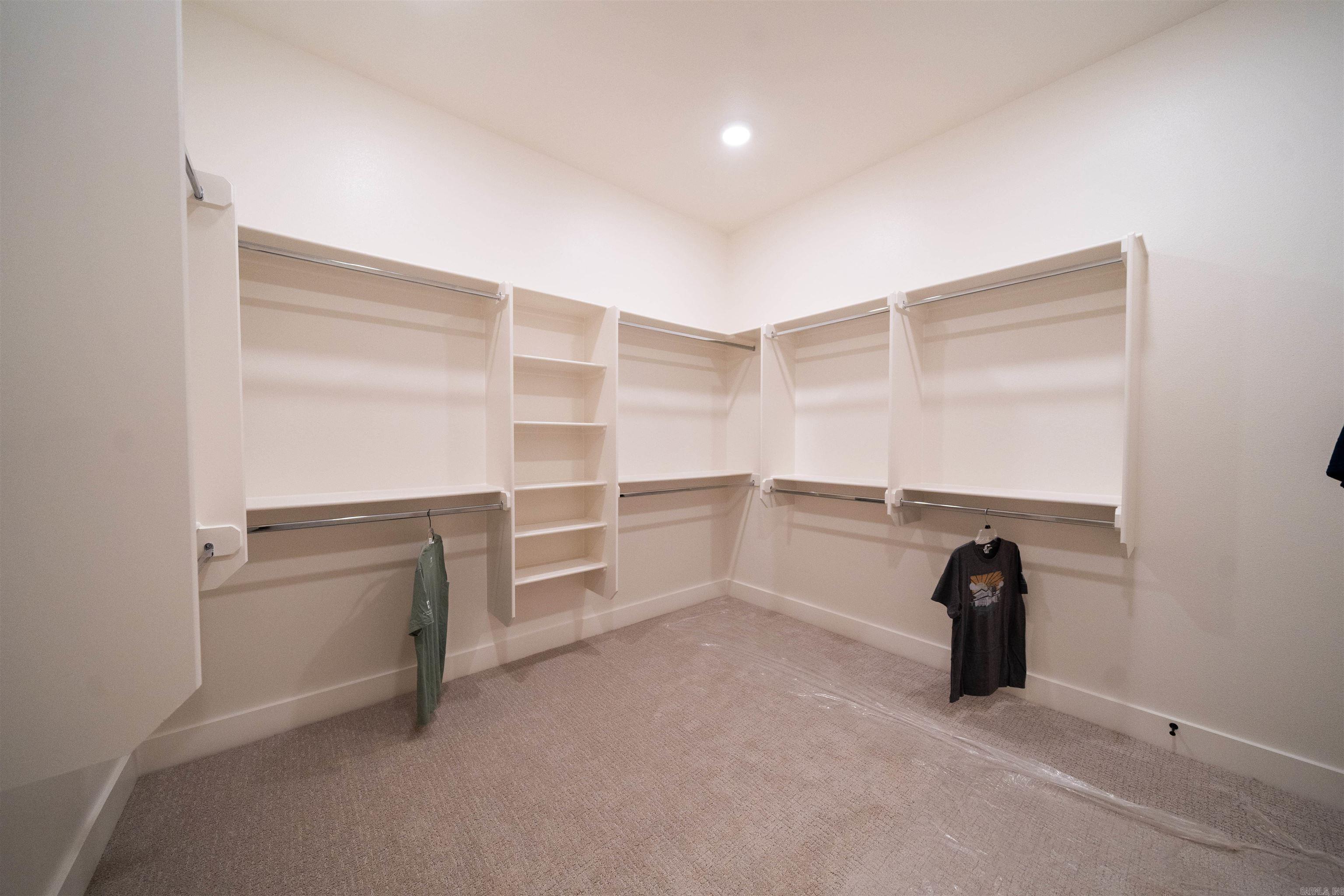 BEAR DEN ESTATES - Residential