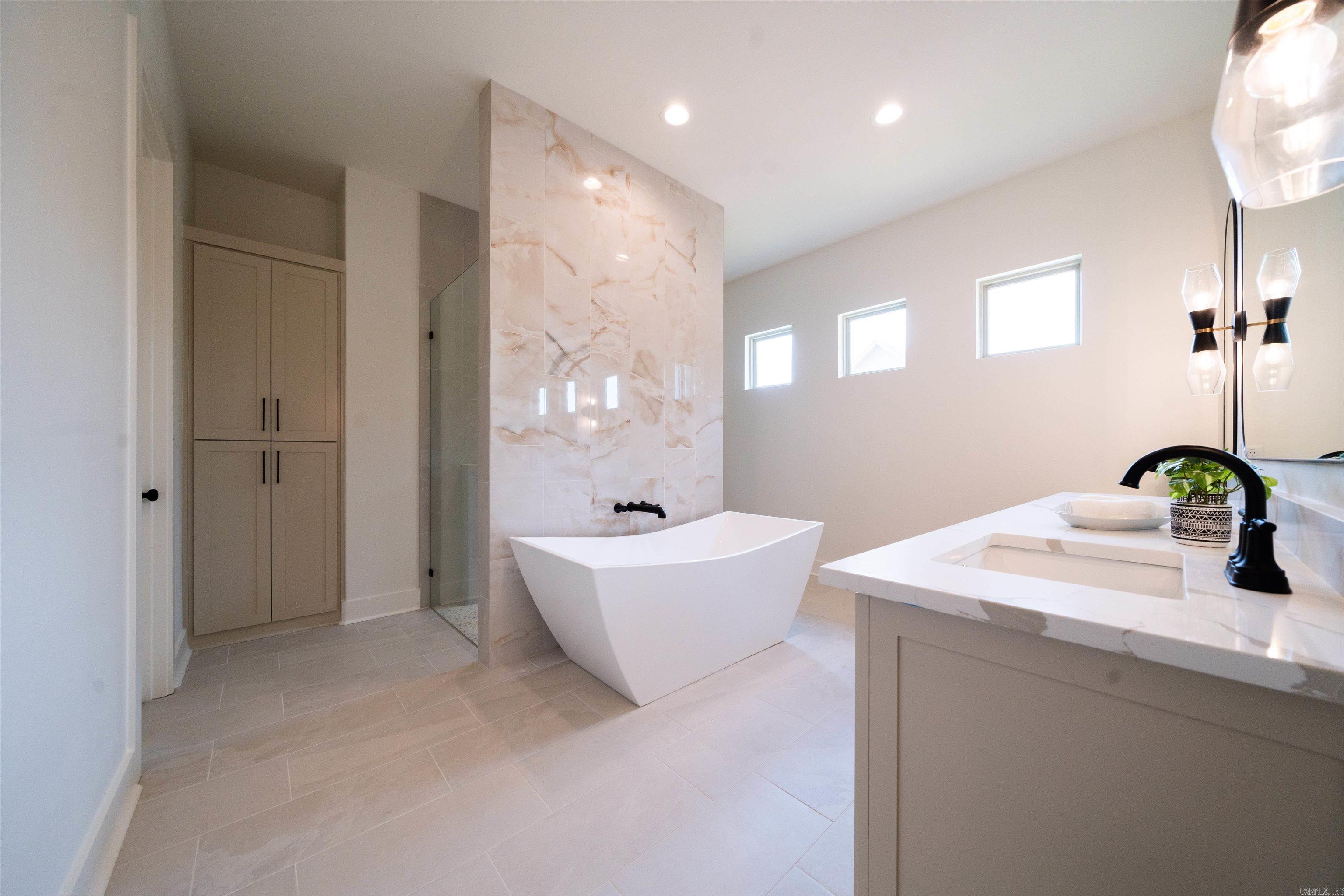 BEAR DEN ESTATES - Residential