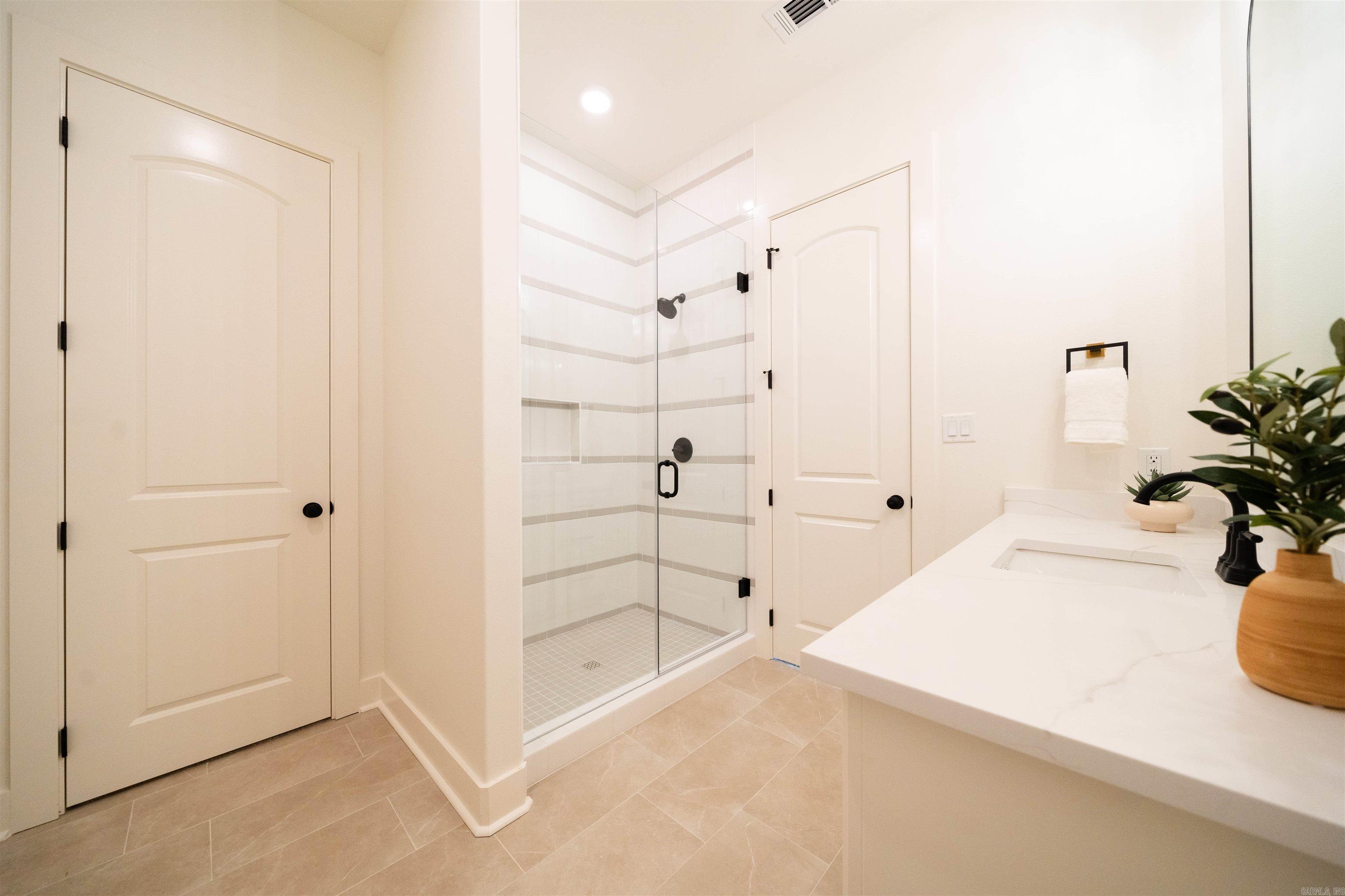 BEAR DEN ESTATES - Residential