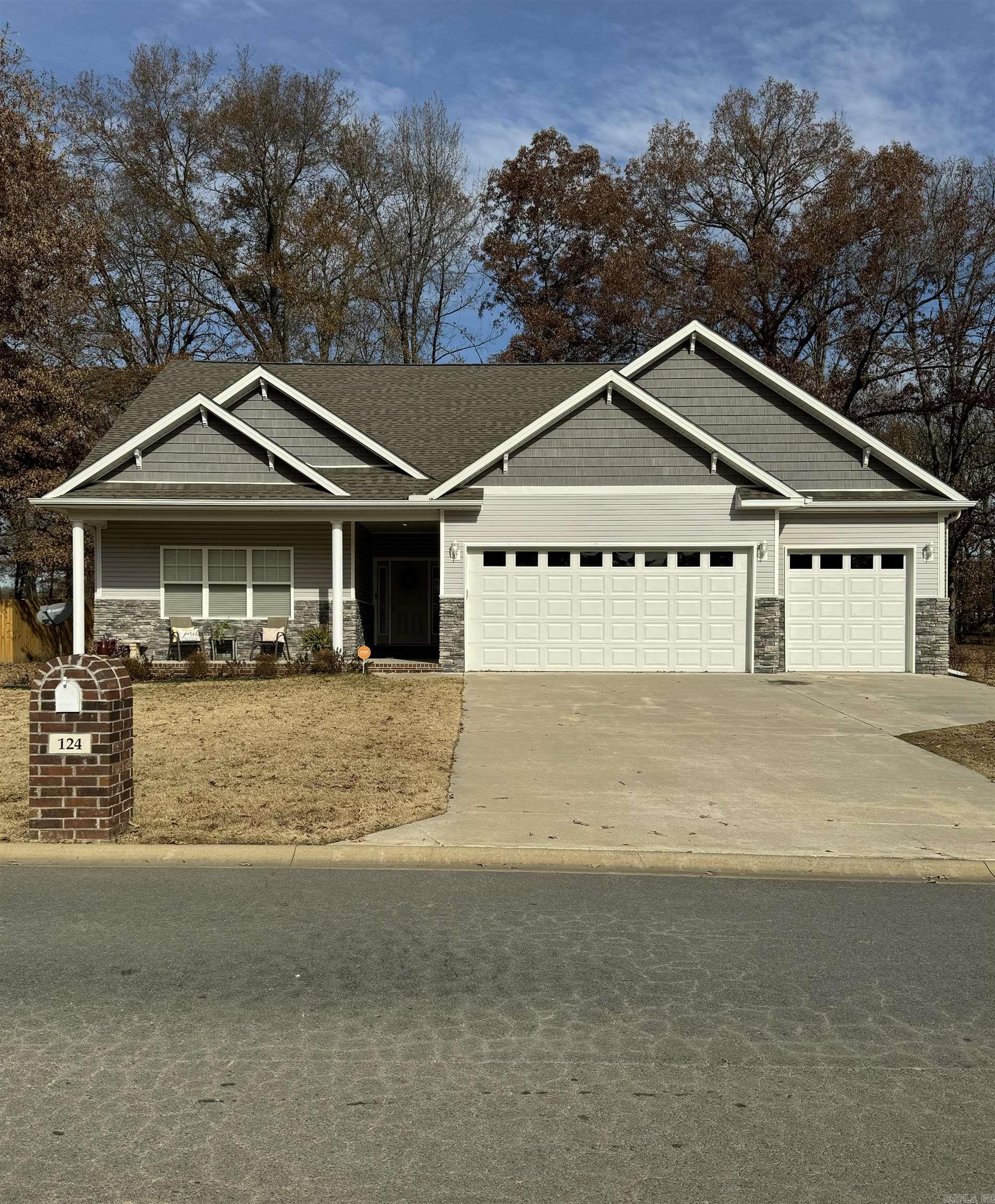 HIDDEN VALLEY ESTATES - Residential