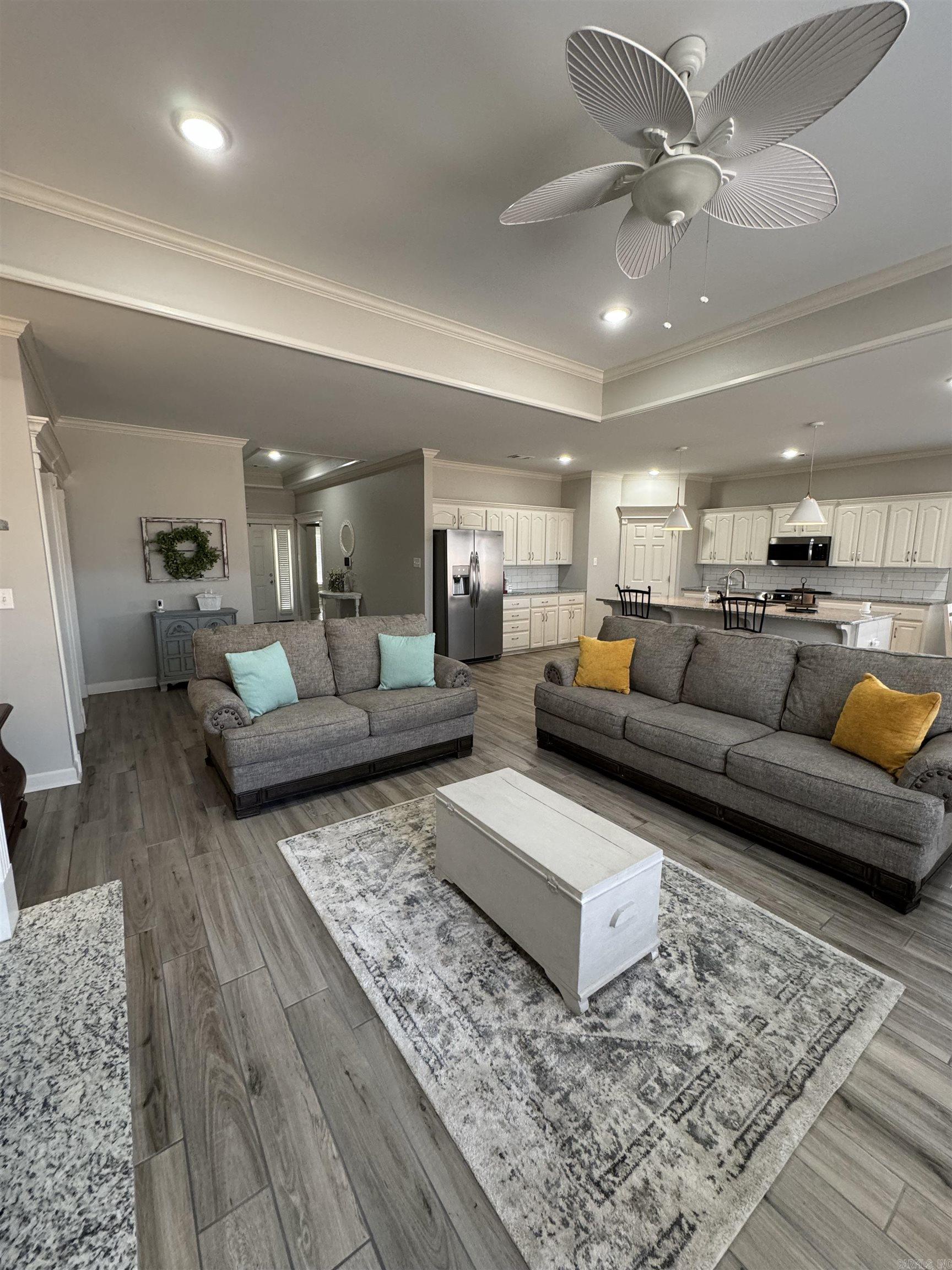 HIDDEN VALLEY ESTATES - Residential