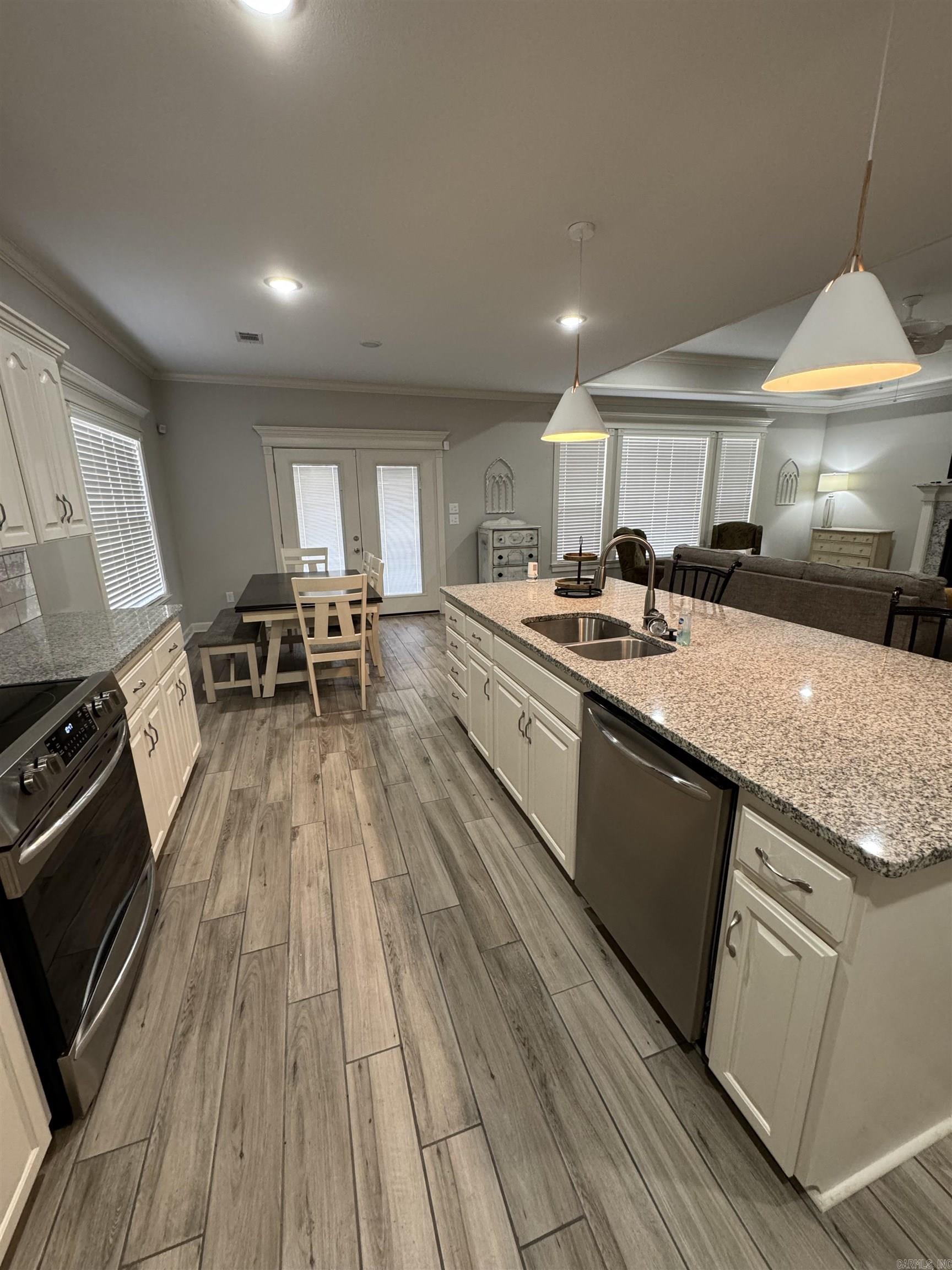 HIDDEN VALLEY ESTATES - Residential