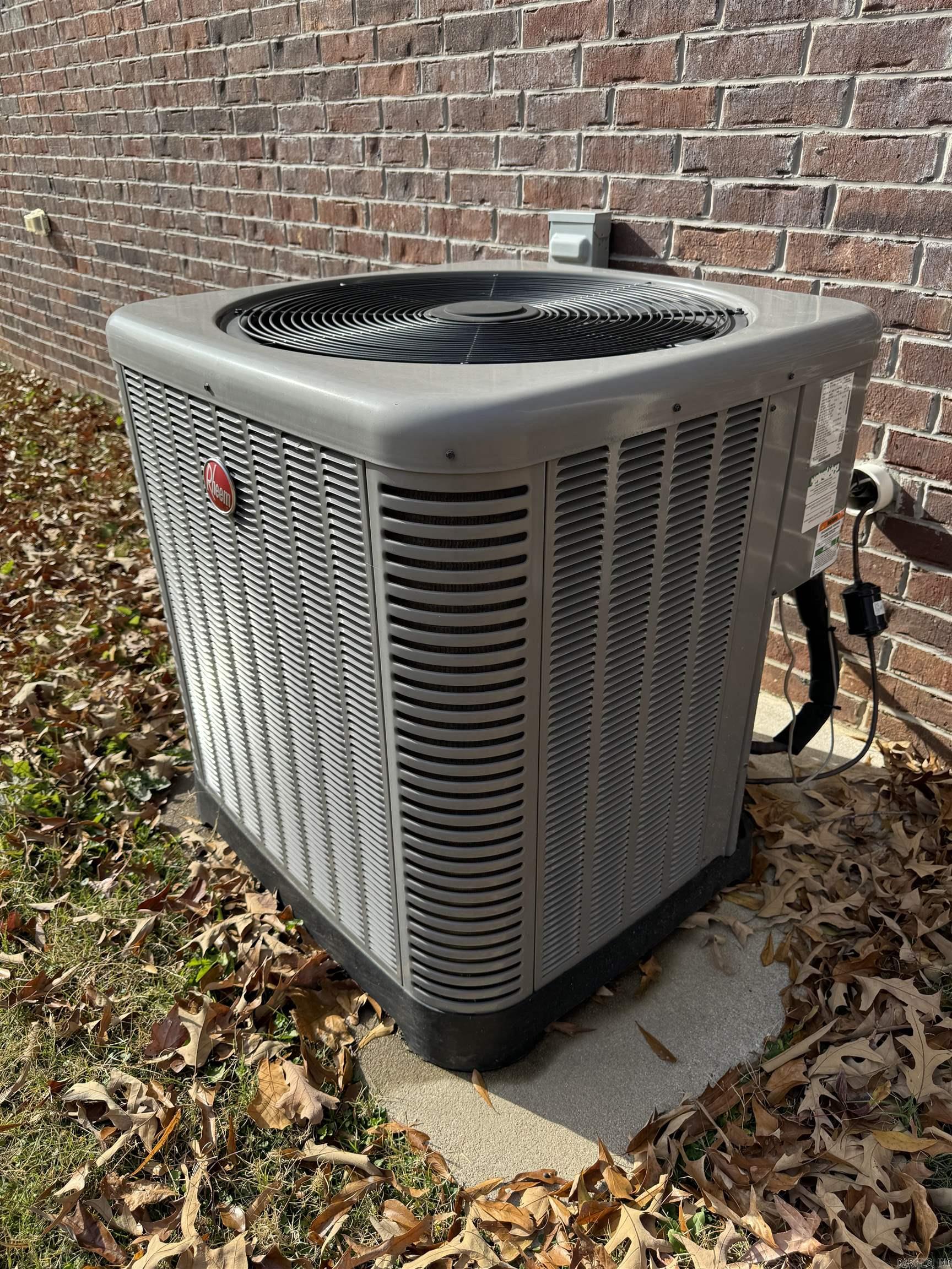 HIDDEN VALLEY ESTATES - Residential