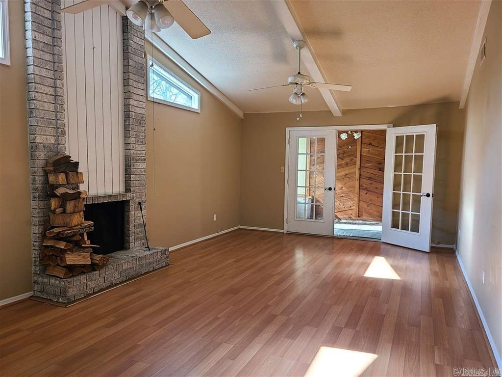 STONEWALL - Residential