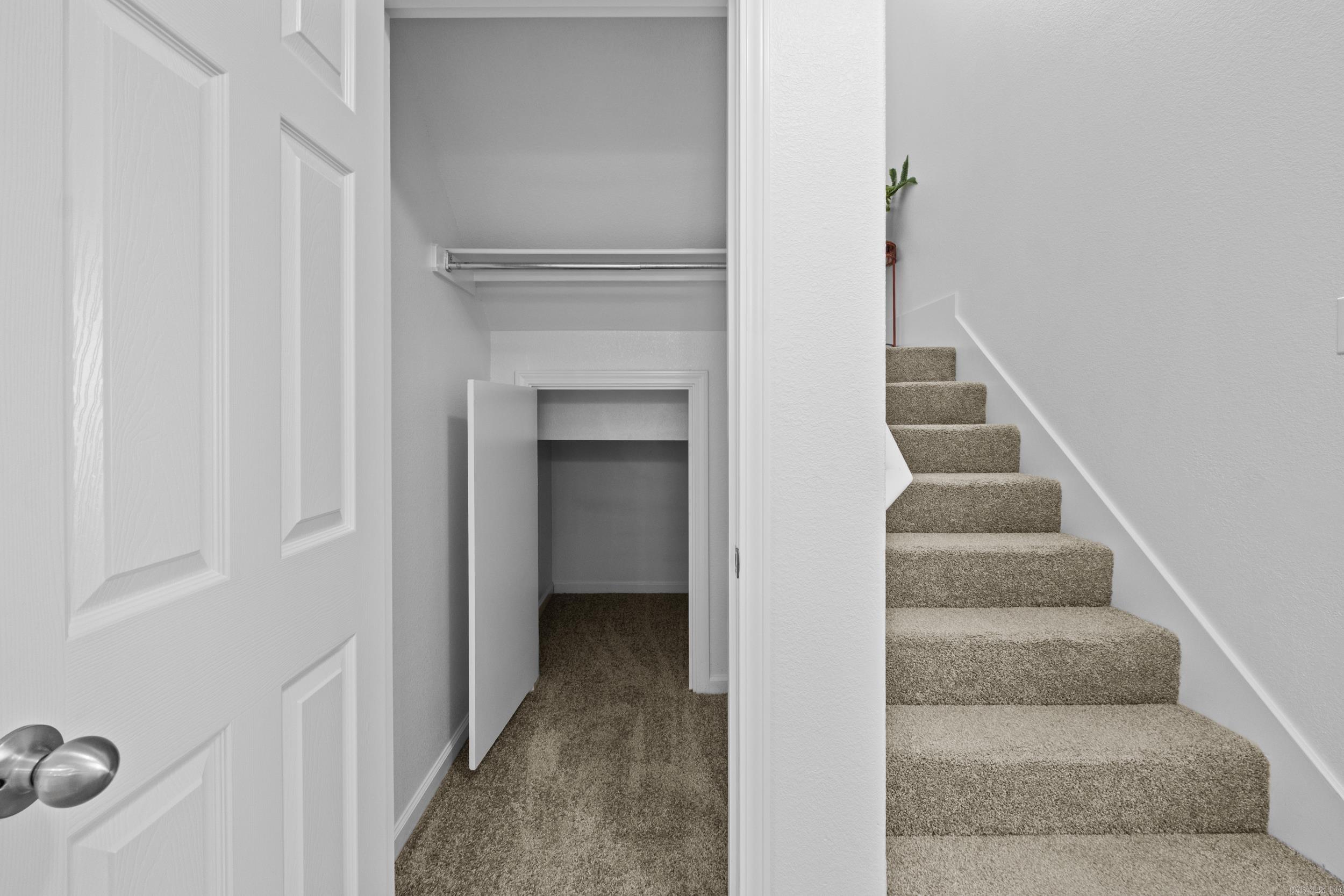 TRAMMEL ESTATES - Residential