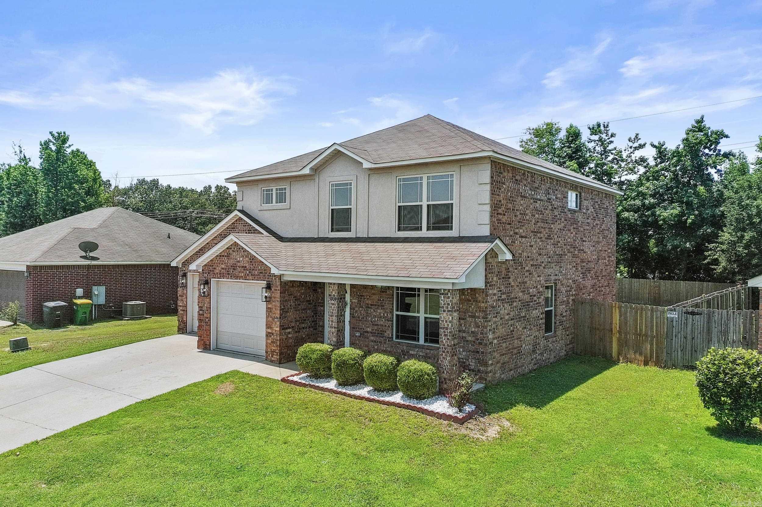 TRAMMEL ESTATES - Residential