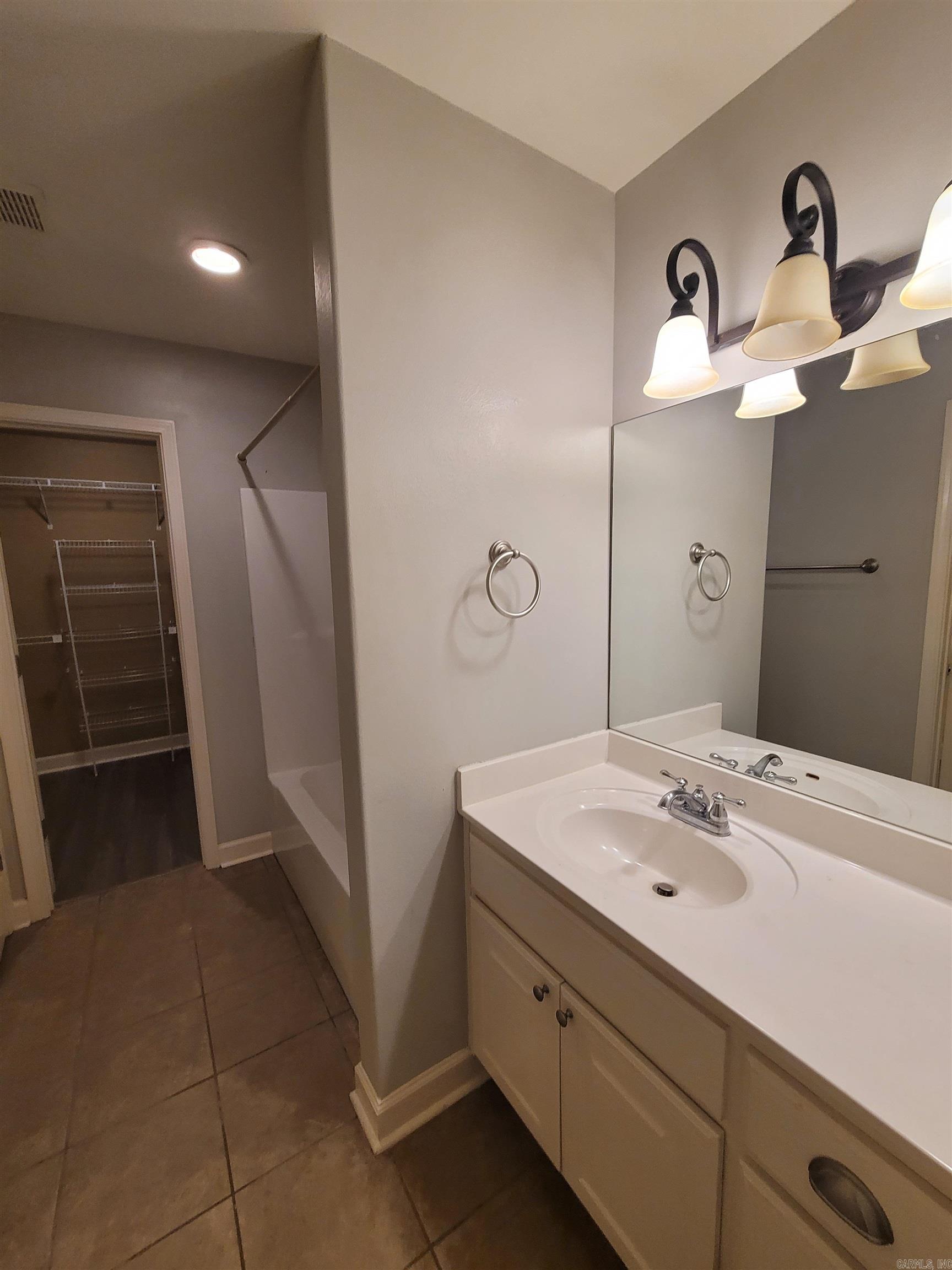 Brady Meadows - Residential Lease