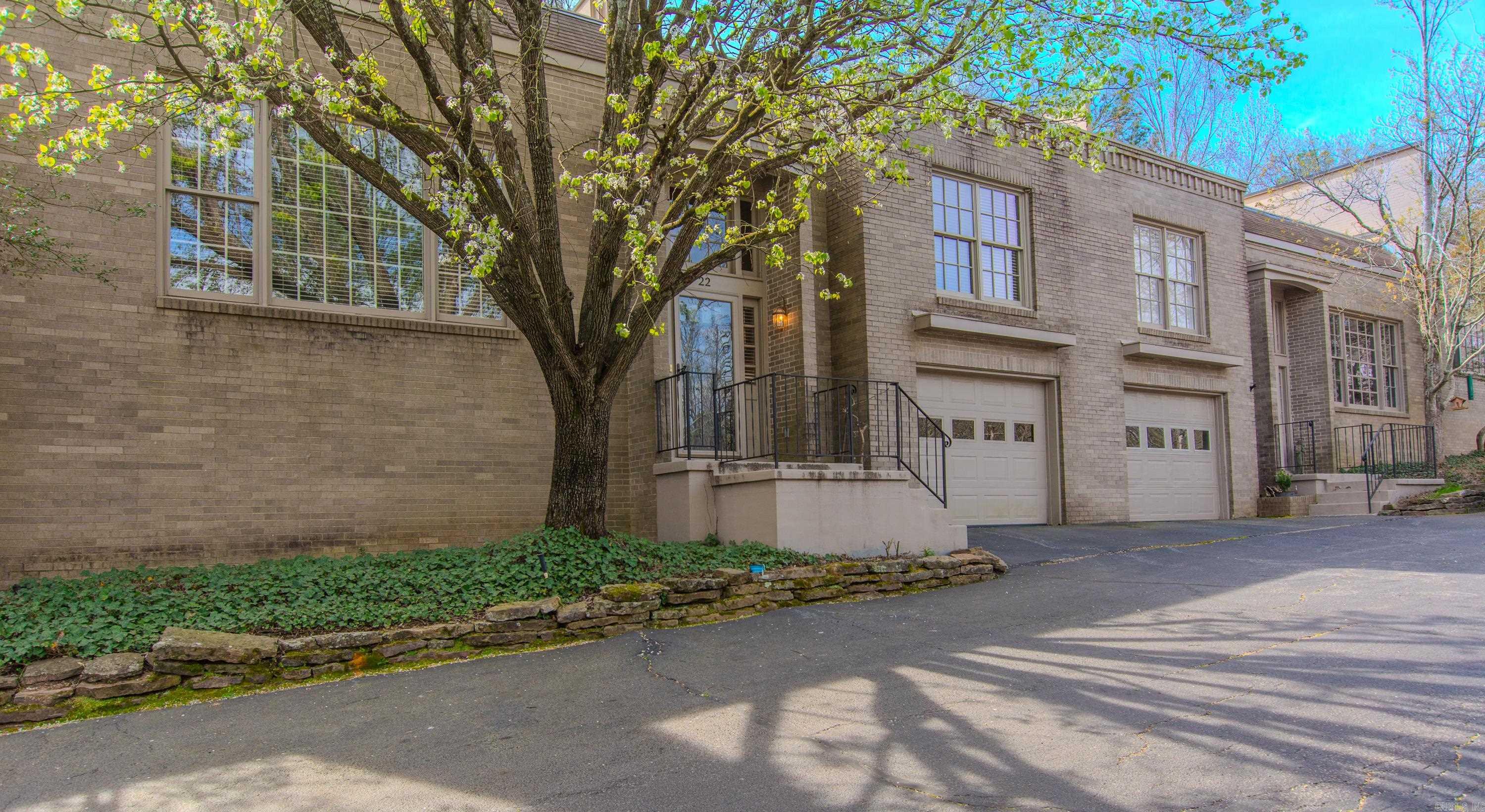 Townhouses in Park HPR - Residential