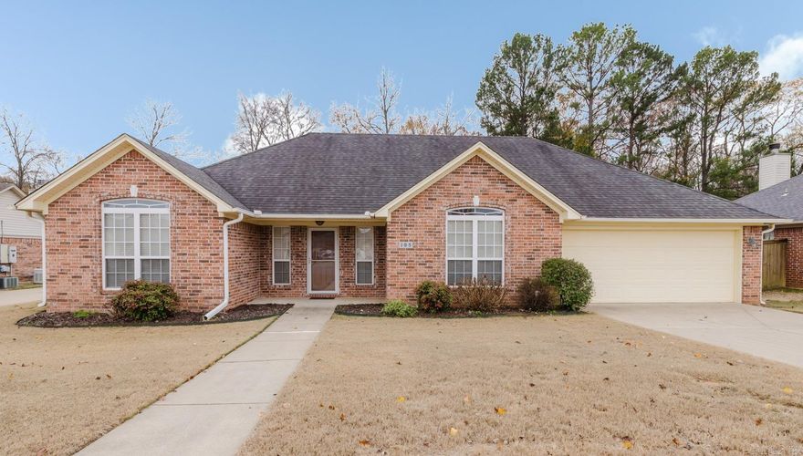 THIS 3 BEDROOM 2 BATH HOME IN THE WELL SOUGHT AFTER STONEYBROOK SUBDIVISION HAS A WHOLE HOME GENERATOR SO YOU WILL NEVER LOSE ELECTRICITY NO MATTER THE WEATHER. A GAS INSERT FIREPLACE, COVERED PATIO, TRAY CEILINGS AND IN THE PRIMARY BEDROOM THERE ARE DOUBLE VANITIES SEPARATE TUB AND SHOWER. THE WATER HEATER WAS REPLACED 2 YEARS AGO. THIS ONE IS VERY NEAT AND COMPLETE.