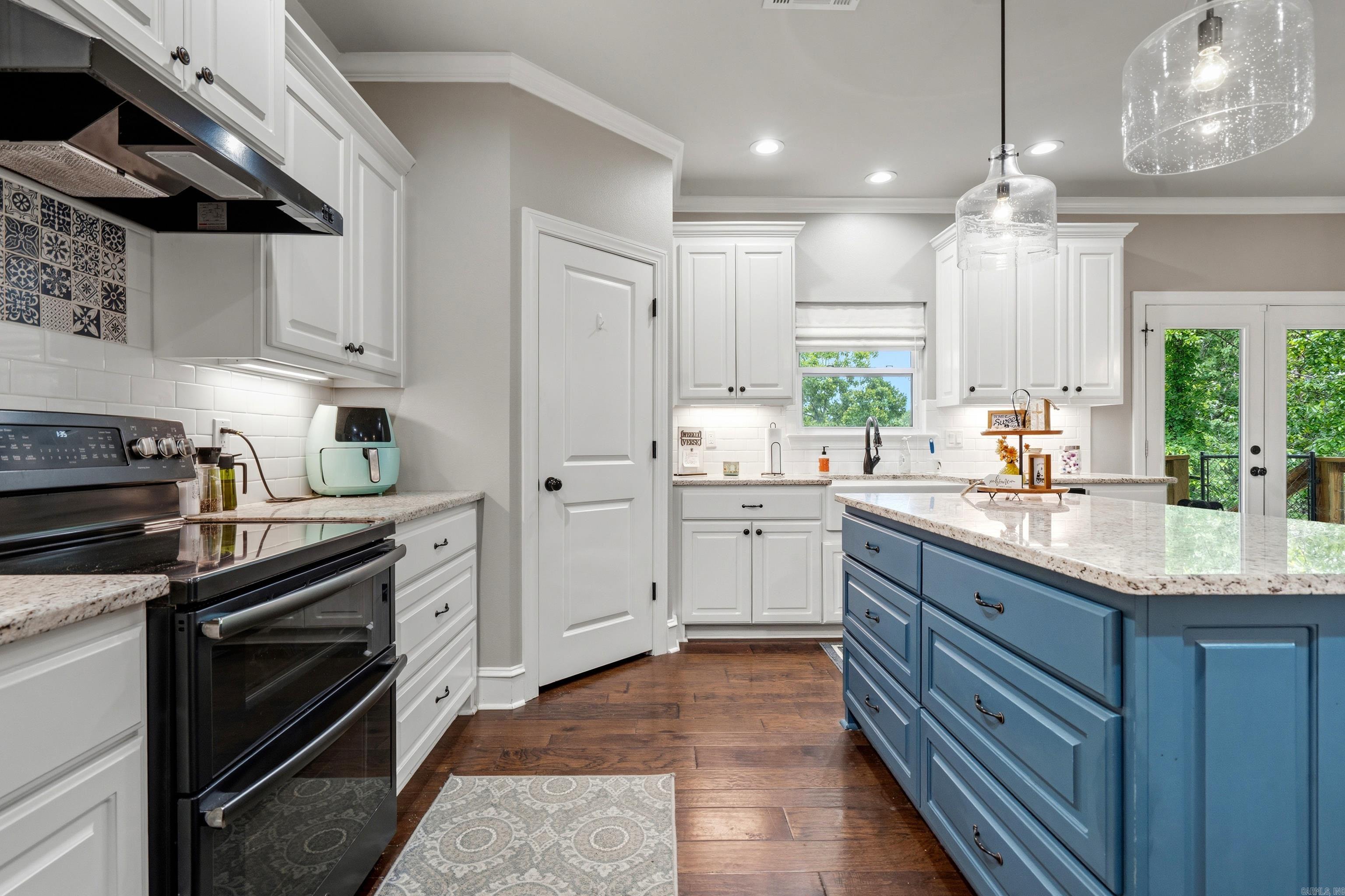 SHERRY ANN BEACH - Residential