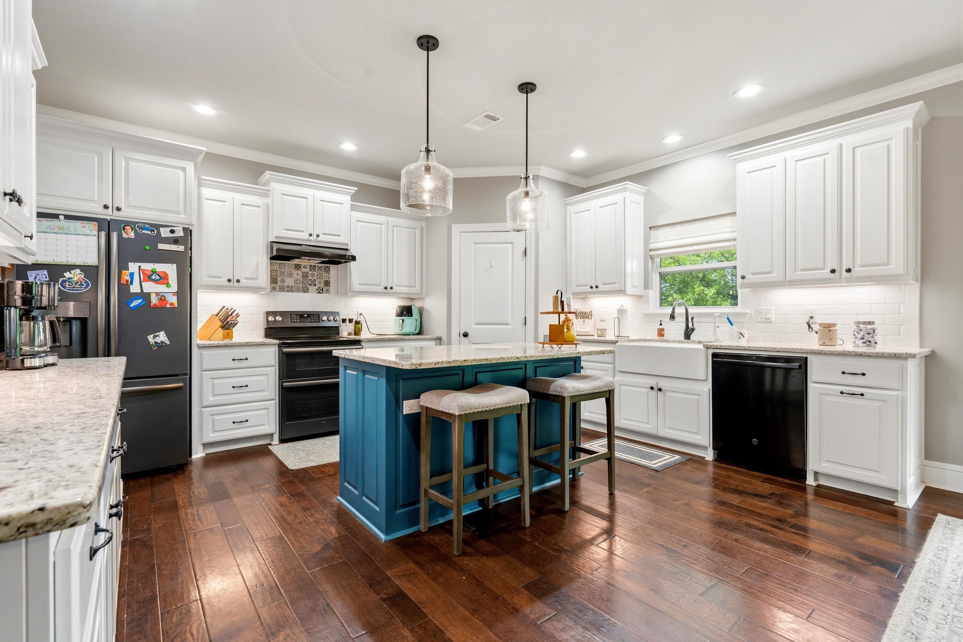 SHERRY ANN BEACH - Residential