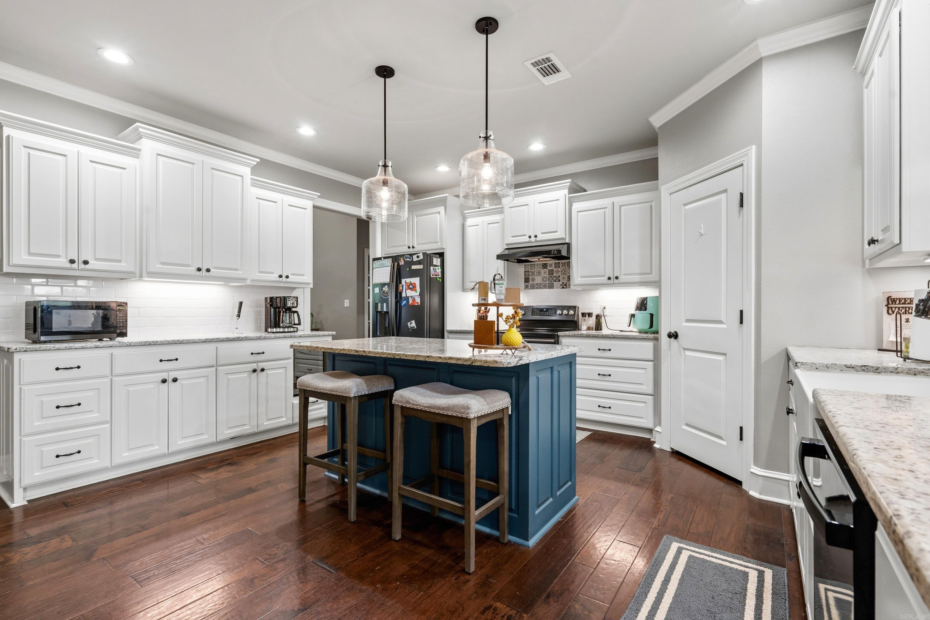 SHERRY ANN BEACH - Residential