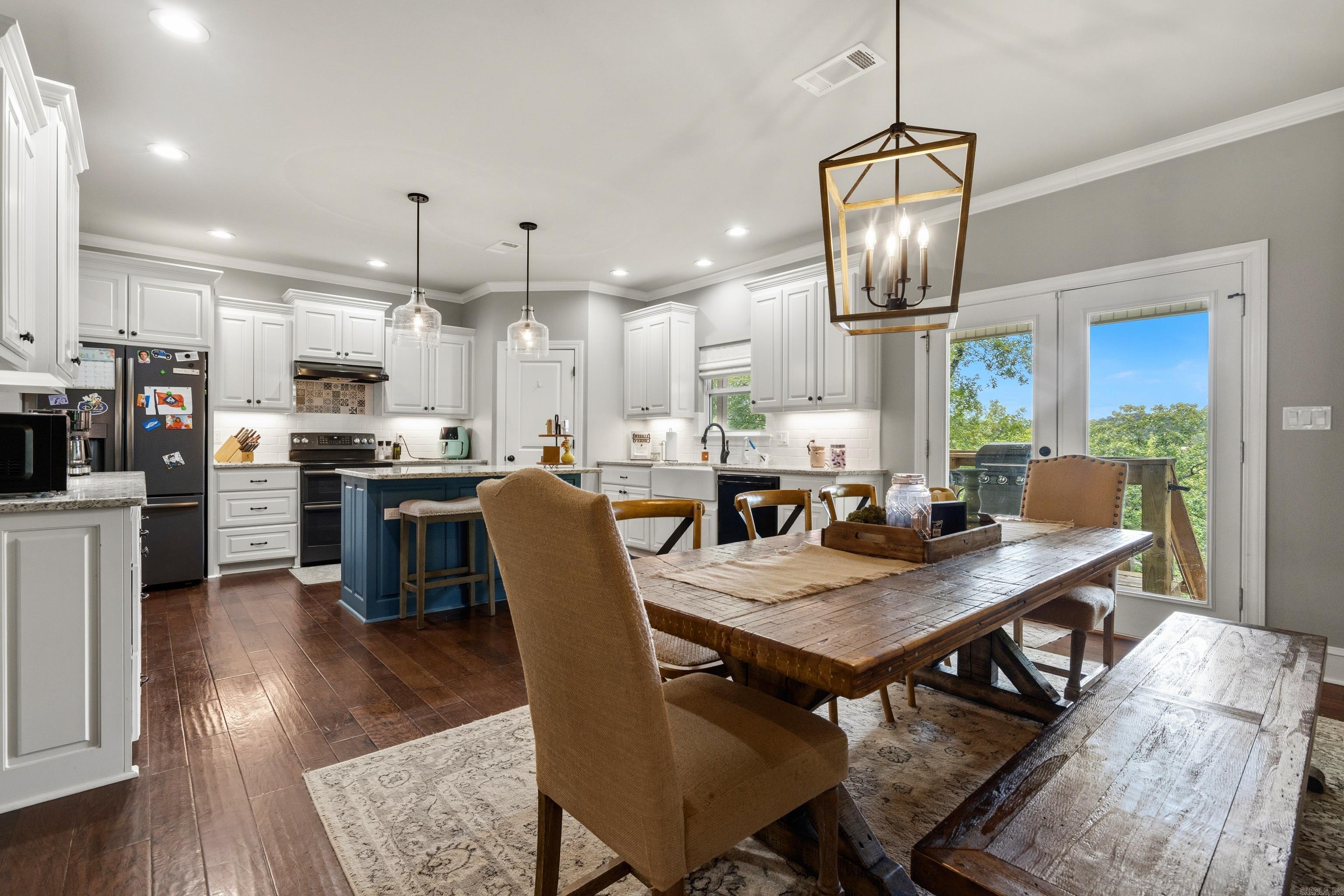 SHERRY ANN BEACH - Residential