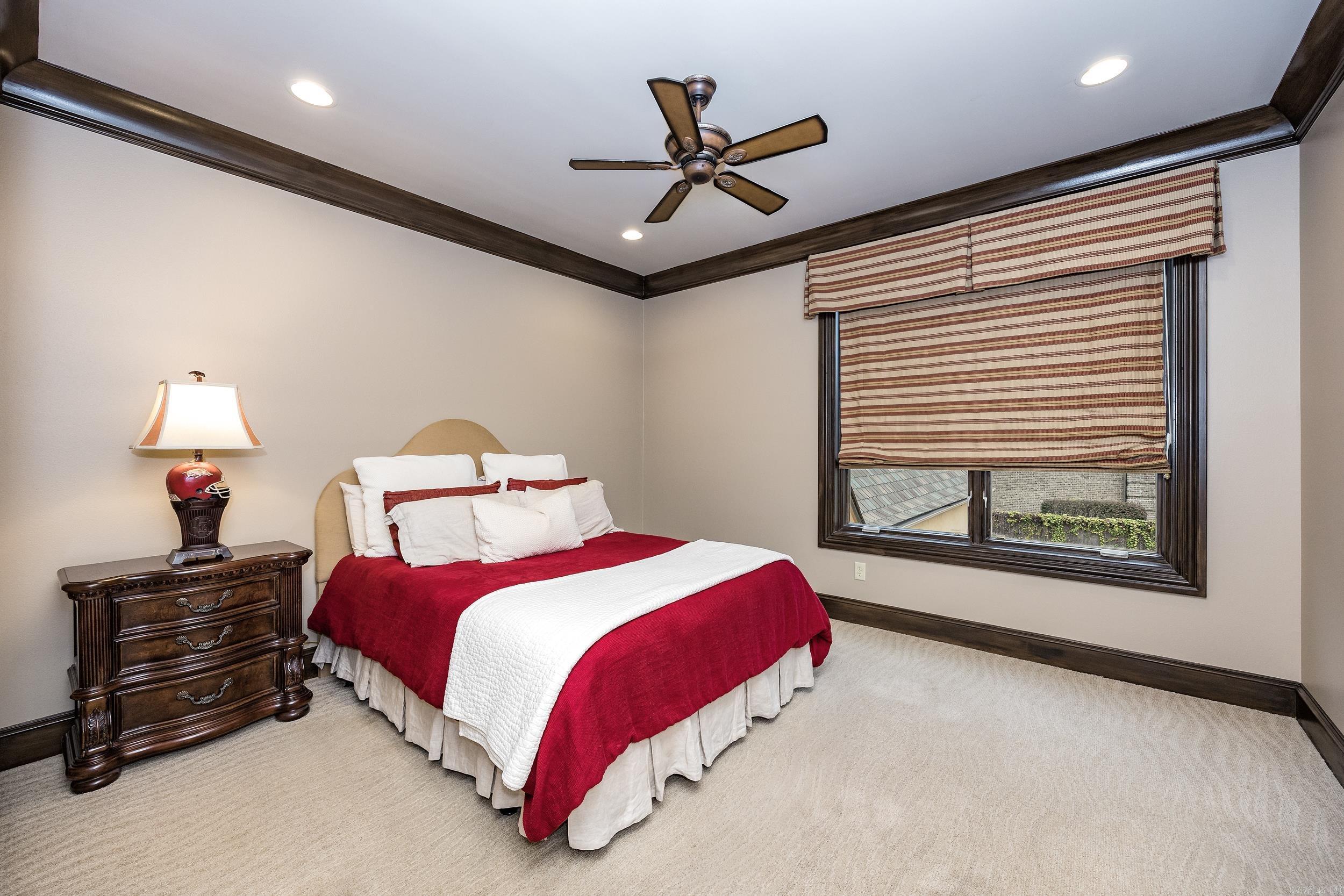 CHENAL VALLEY SOLOGNE CIRCLE - Residential