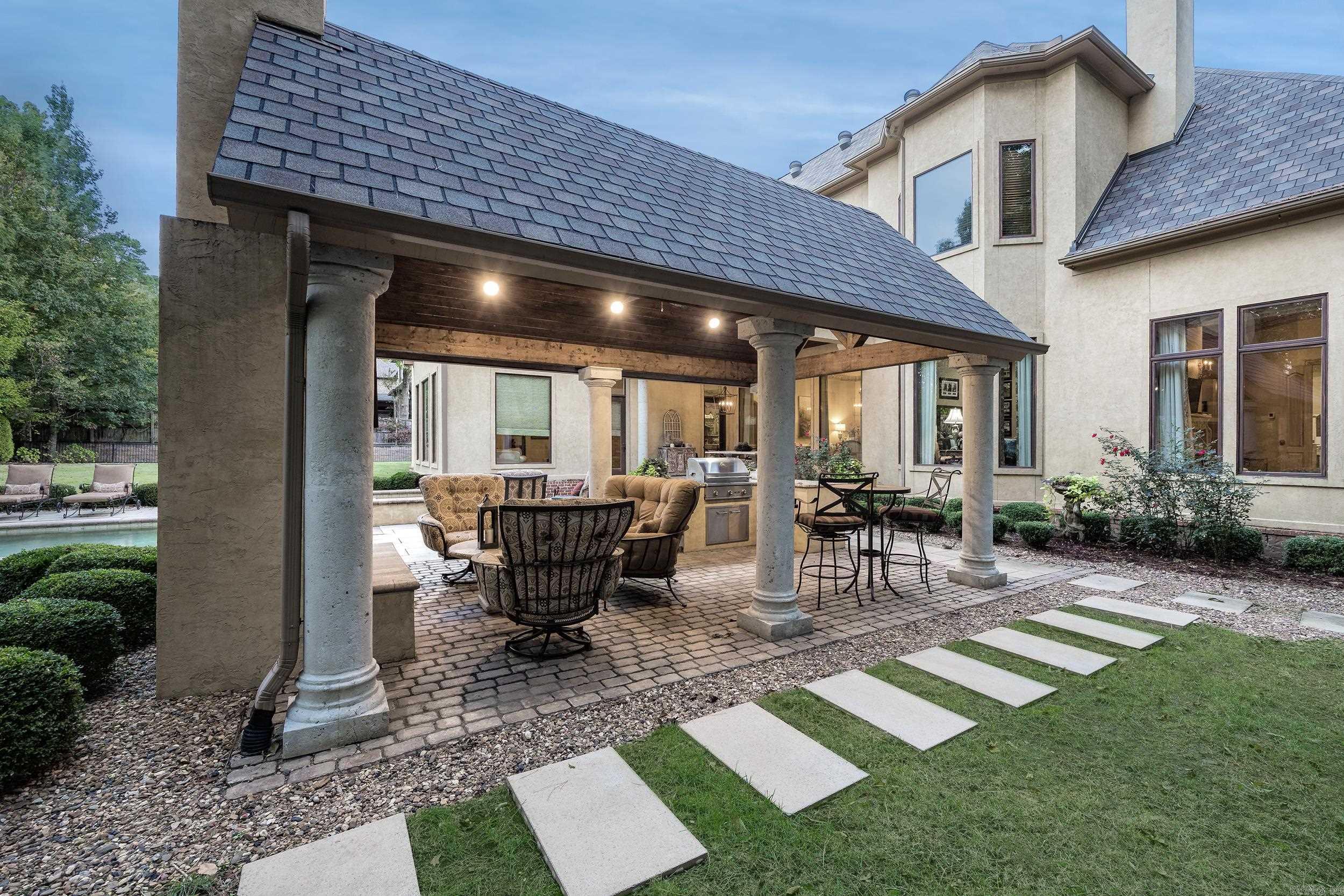 CHENAL VALLEY SOLOGNE CIRCLE - Residential