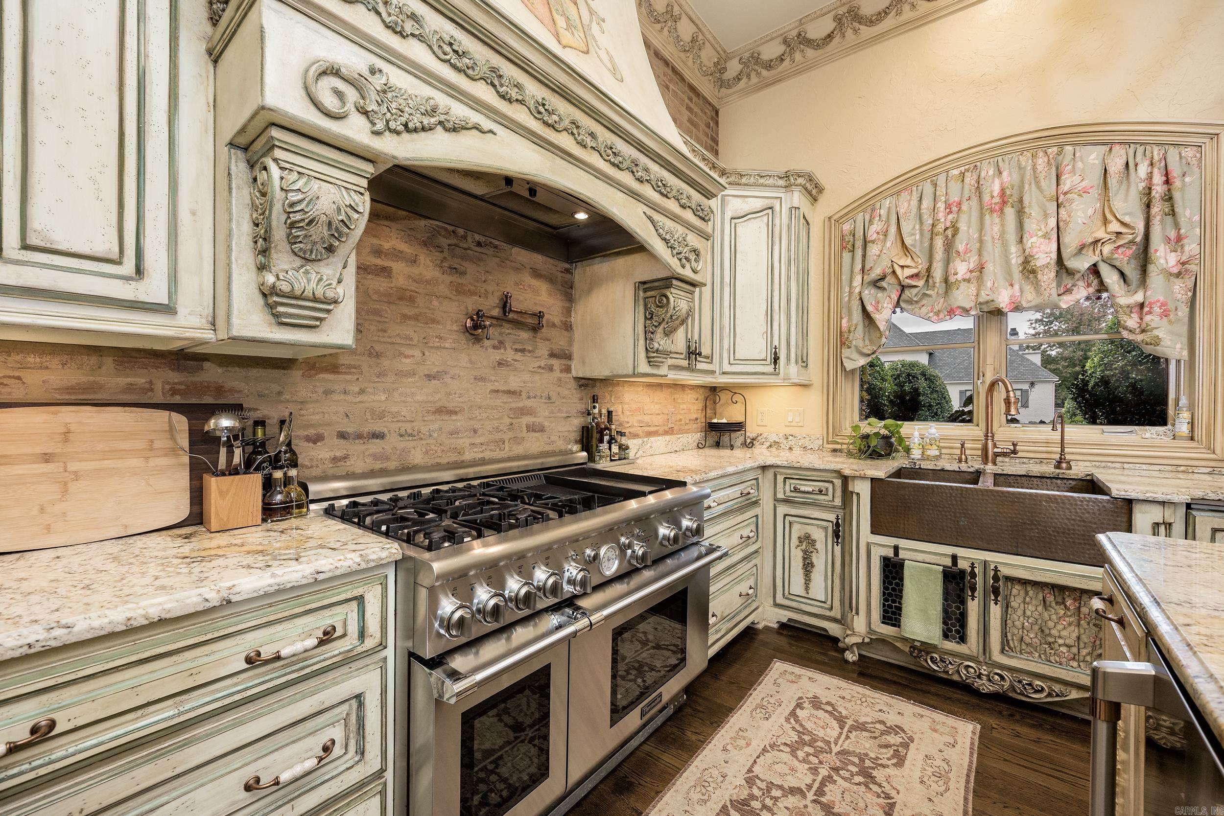 CHENAL VALLEY SOLOGNE CIRCLE - Residential